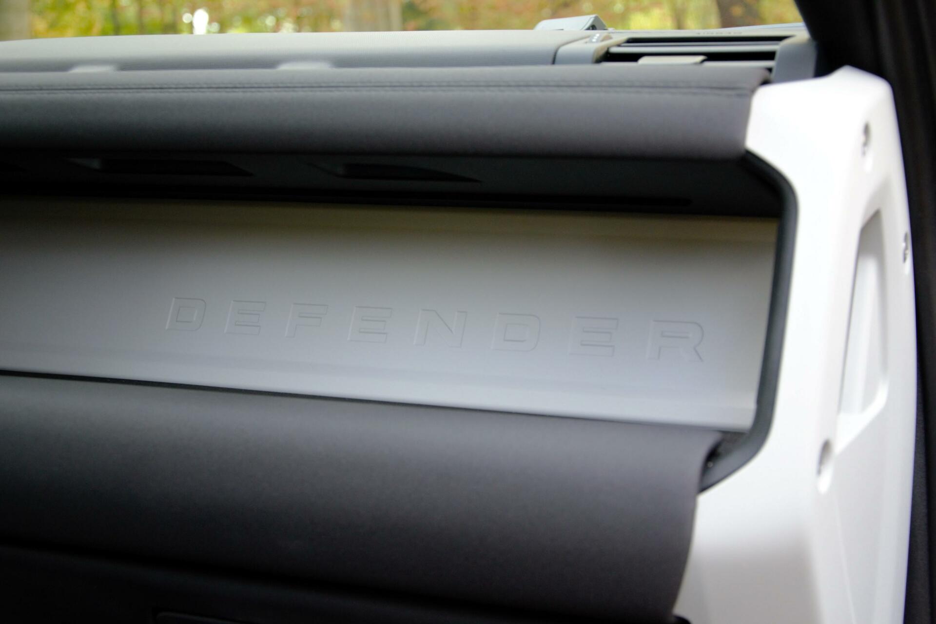 Land Rover Defender P400 90 Mild Hybrid X-Dynamic SE Rijk Uitgerust! Grijs Kenteken