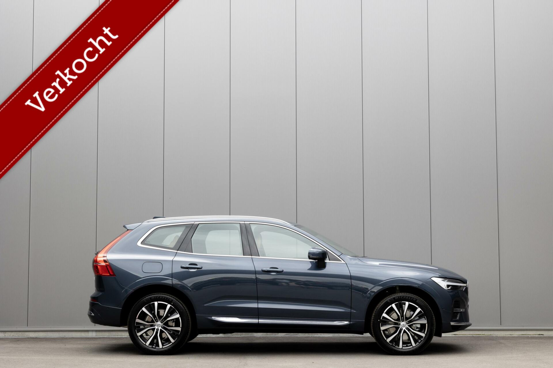 Volvo XC60 Recharge T8 AWD Ultimate Bright Long Range 455PK Luchtvering