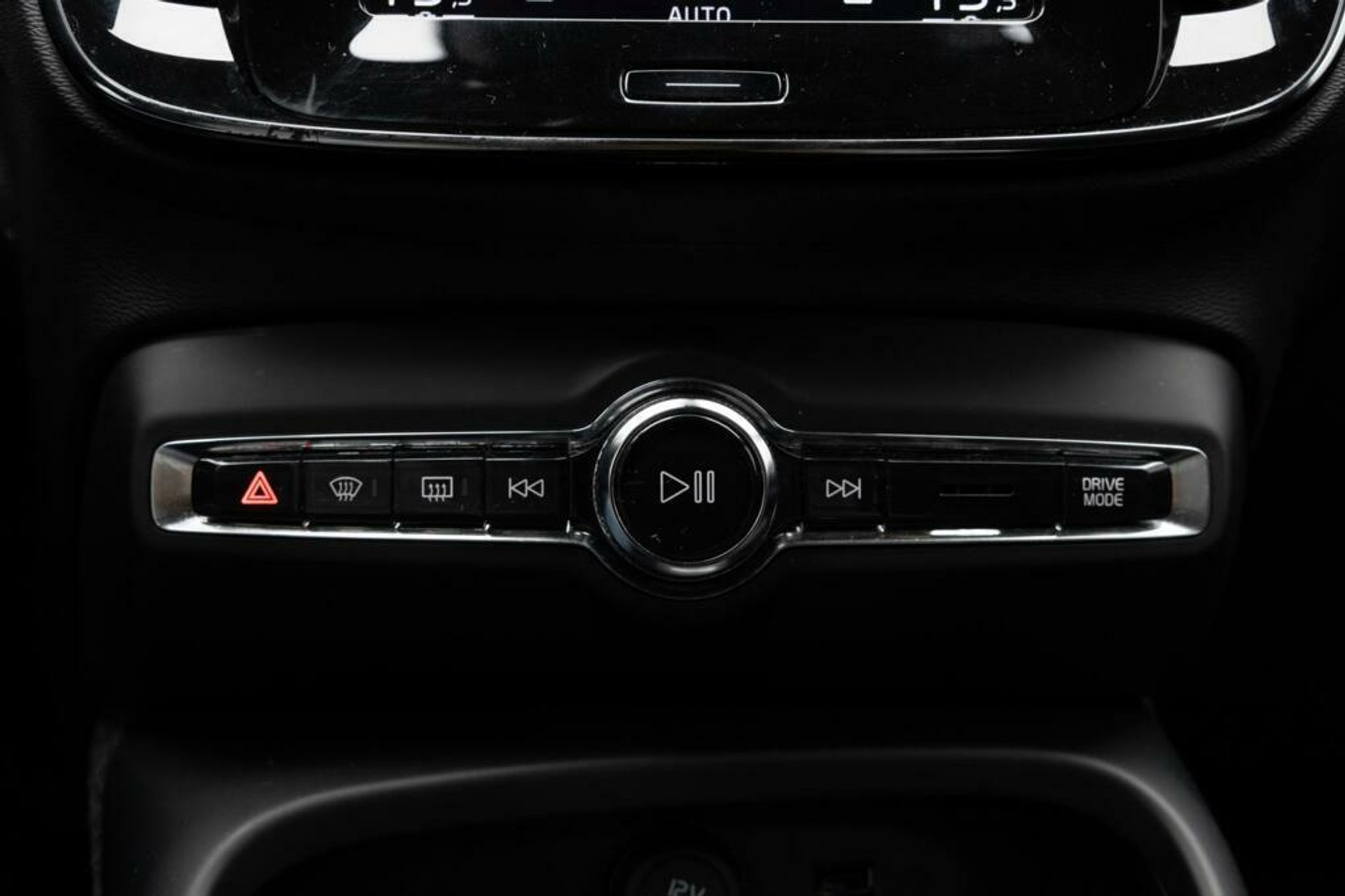 Volvo XC40 | T4 Recharge Inscription | Full LED | 19” LM Velgen | Keyless | Navi |