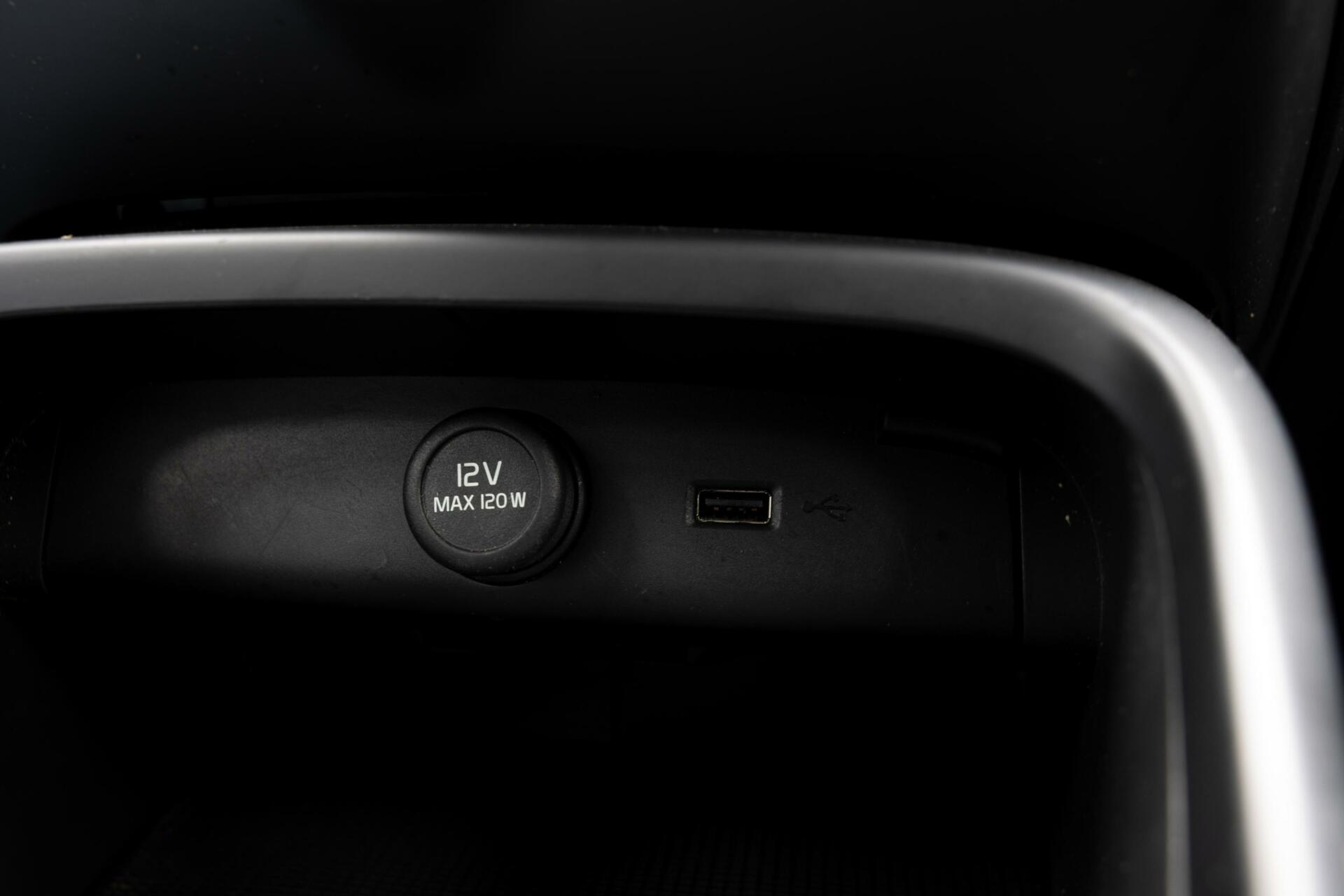 Volvo XC40 1.5 T2 Momentum