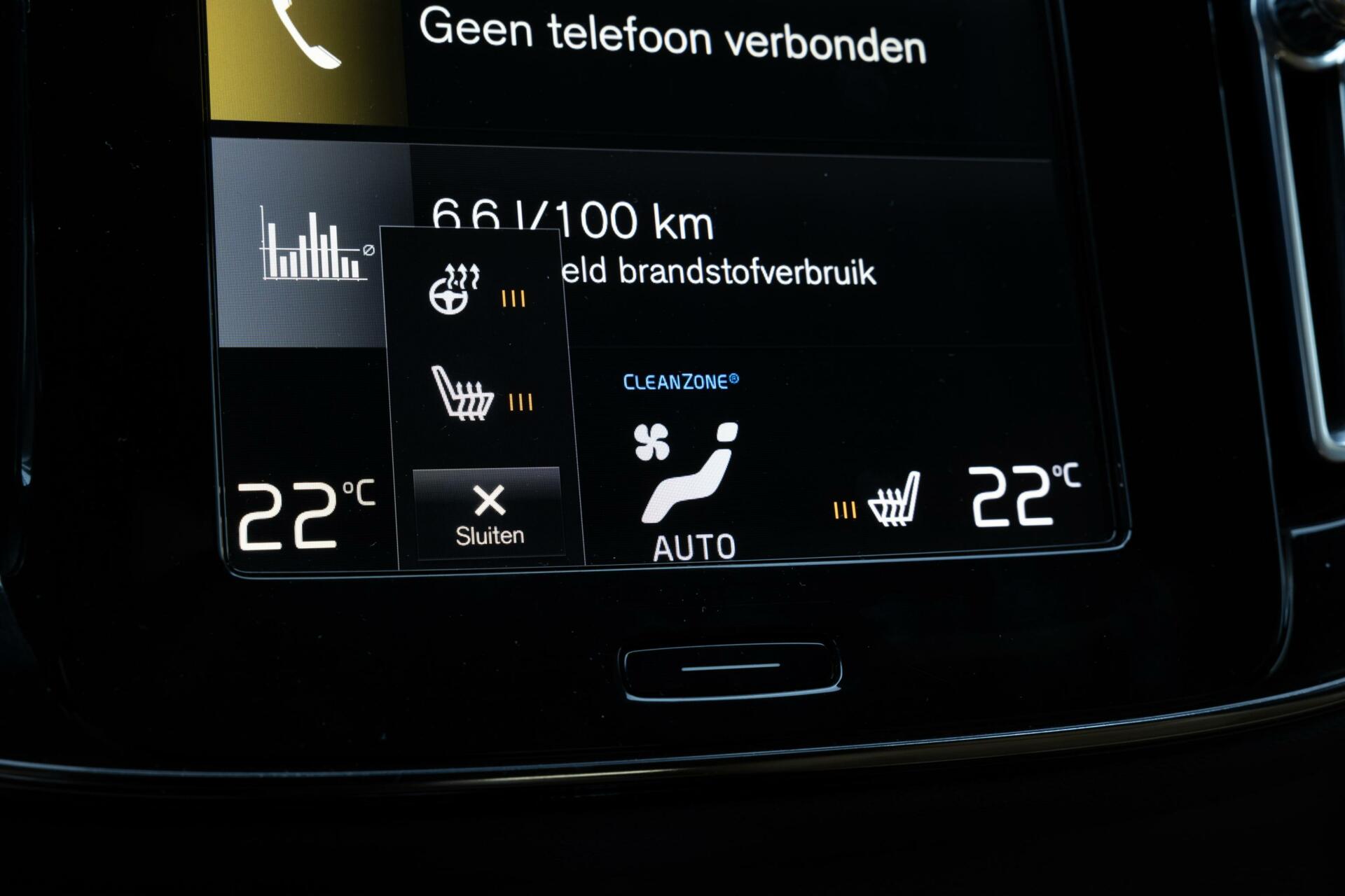 Volvo XC40 | T4 Recharge Inscription | Pilot assist | Volledig Leder | Zwarte dakhemel | Standkachel |