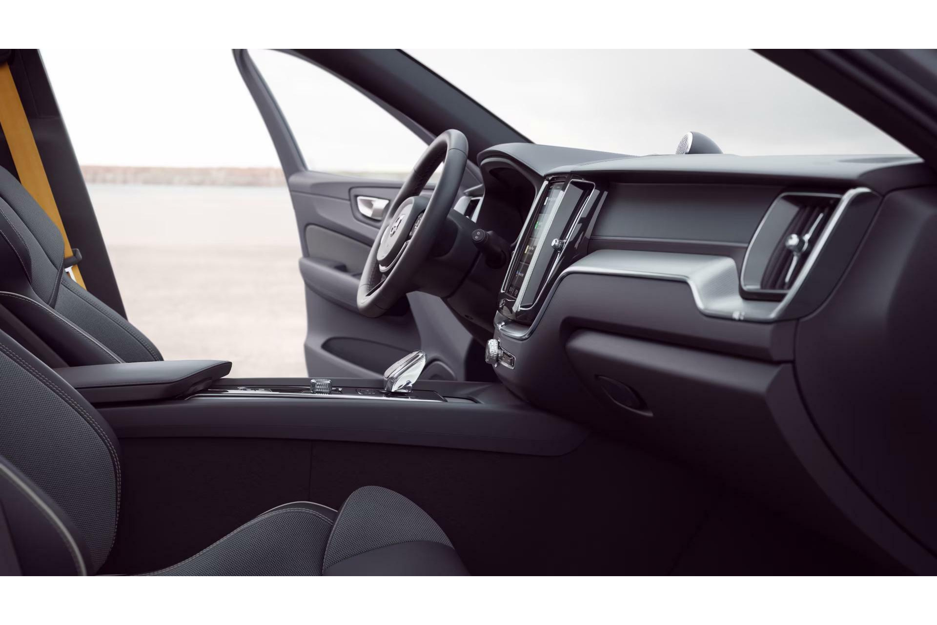 Volvo XC60 | Recharge T8 AWD | Polestar Engineered | Long Range | FULL OPTION | MY 2025 | B&W Audio |