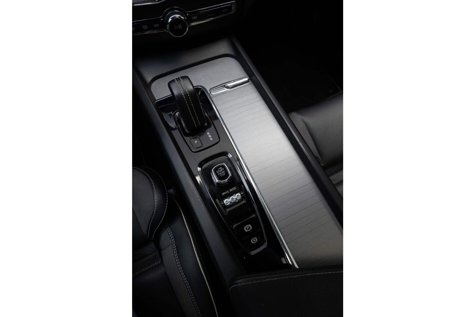 Volvo XC60 | T8 AWD Polestar | 360° Camera | Panoramadak | B&W Audio |Full LED |