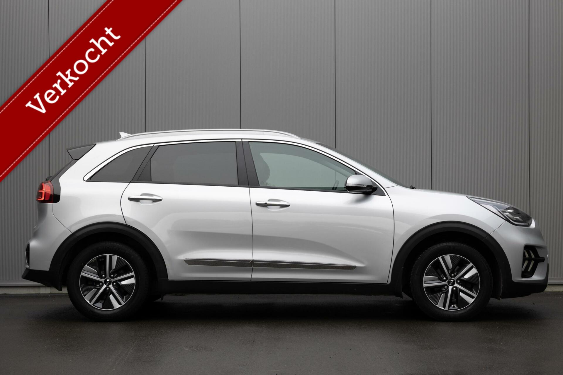 Kia Niro - | 1.6 GDi PHEV | DynamicPlusLine | Achteruitrijcamera | Navigatie | Winterpack | Adaptive Cruise |