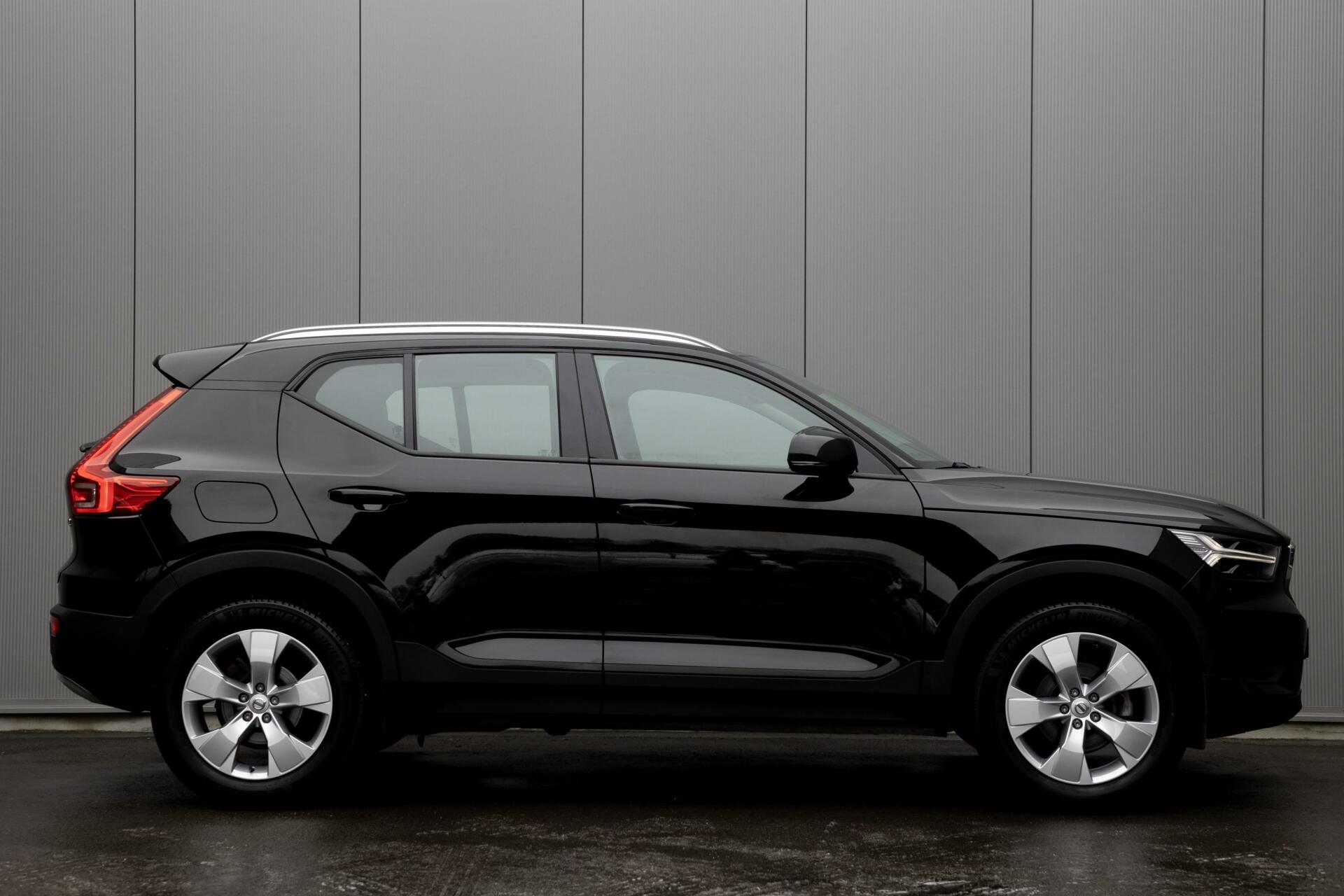 Volvo XC40 1.5 T2 Momentum