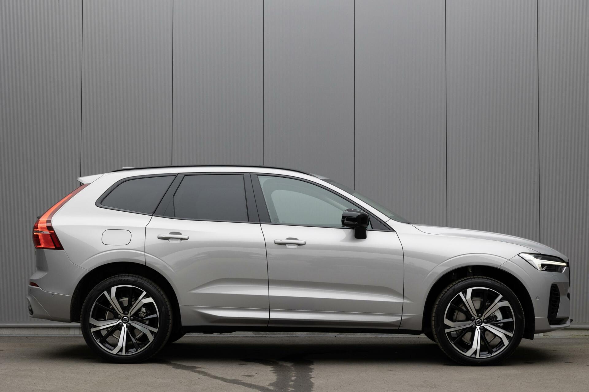 Volvo XC60 Recharge T6 AWD MY2025 SAMENSTELLEN EXTRA VOORDEEL