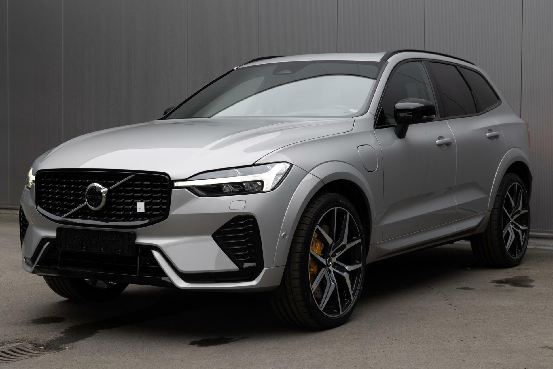 Volvo XC60 | T8 AWD Polestar Engineered | Long Range | Full Option | 455pk gecombineerd vermogen | Polestar 22-inch 5-Y Spaaks Velgen | Hea