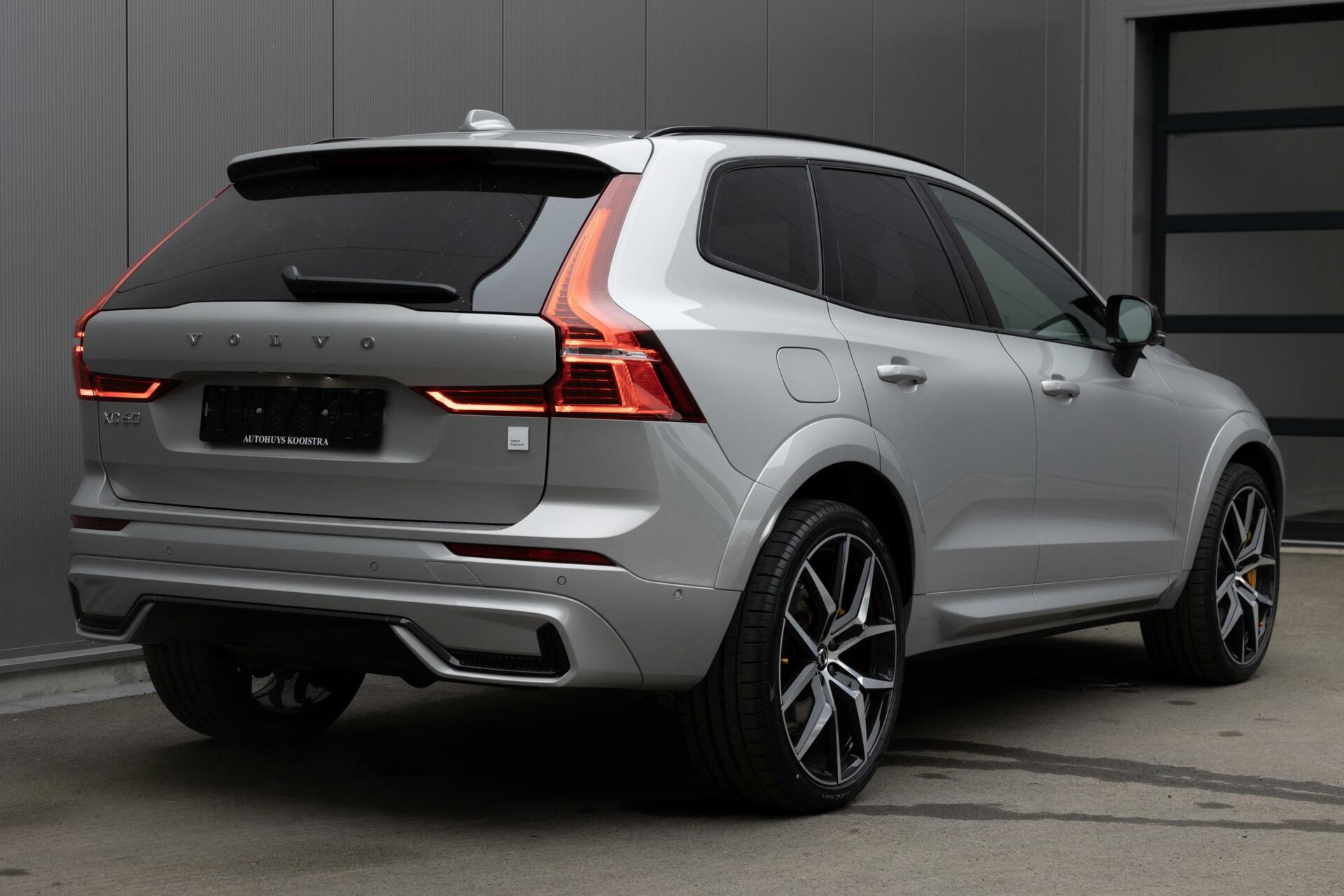 Volvo XC60 | T8 AWD Polestar Engineered | Long Range | Full Option | 455pk gecombineerd vermogen | Polestar 22-inch 5-Y Spaaks Velgen | Hea