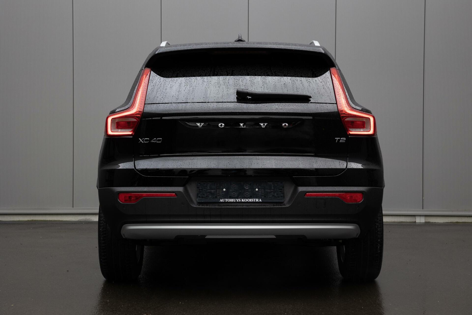 Volvo XC40 | T2 Momentum | Unieke KM stand | Spraakbediening | Keyless start | Volledig digitaal instrumentenpaneel | Cruise Control |