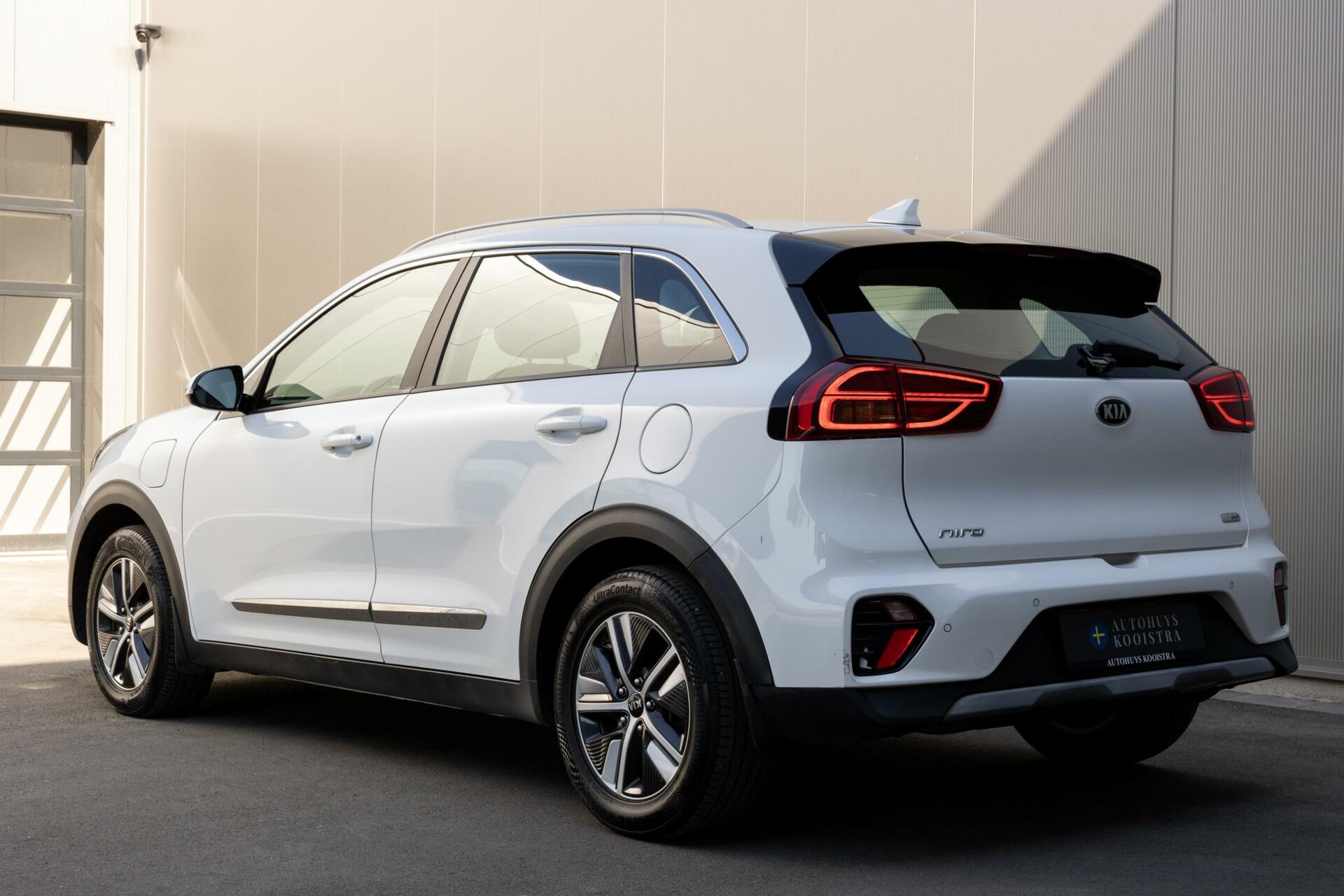 Kia Niro | 1.6 GDI PHEV | DynamicLine | Winterpack | Achteruitrijcamera | 16” LM Velgen |