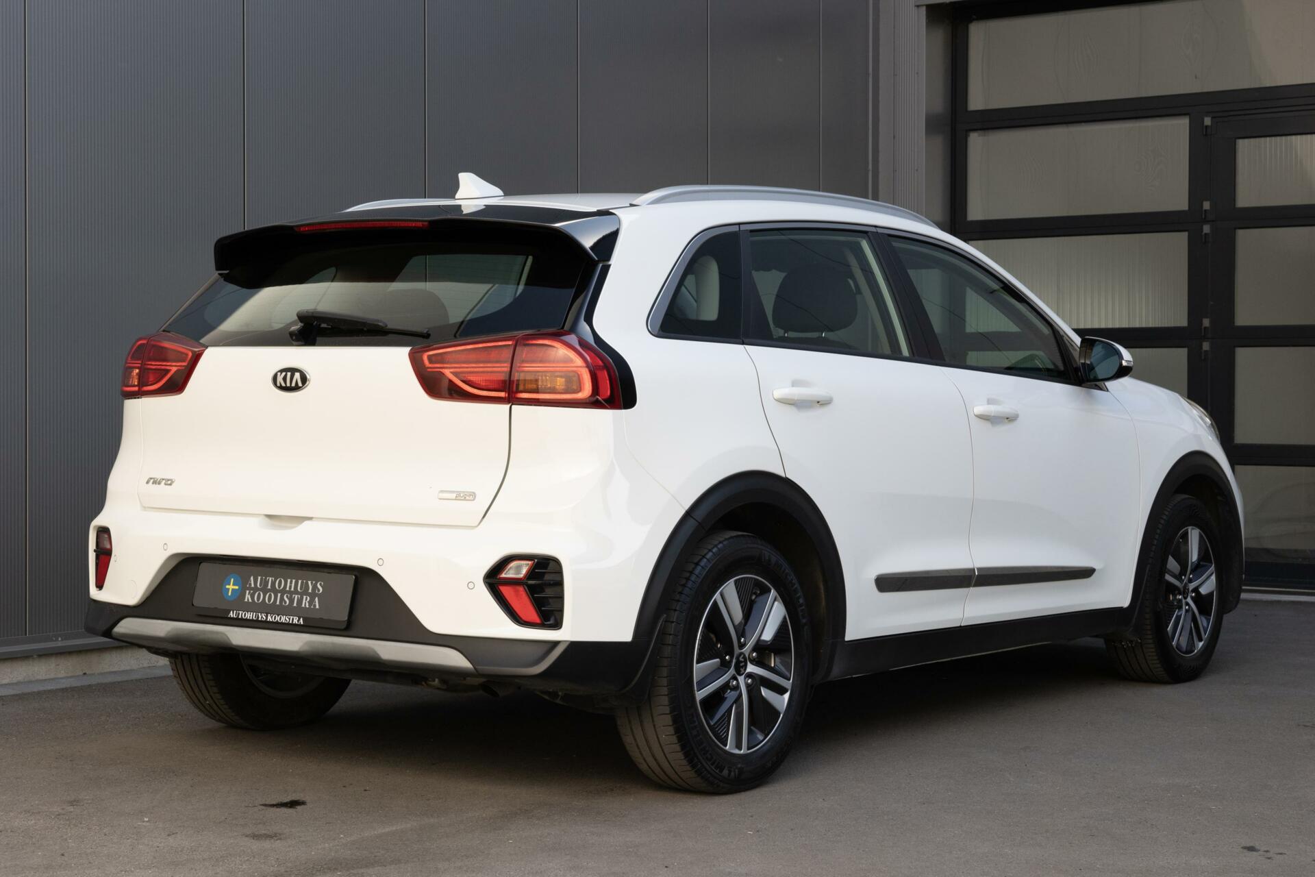 Kia Niro | 1.6 GDI PHEV | DynamicLine | Winterpack | Achteruitrijcamera | 16” LM Velgen |