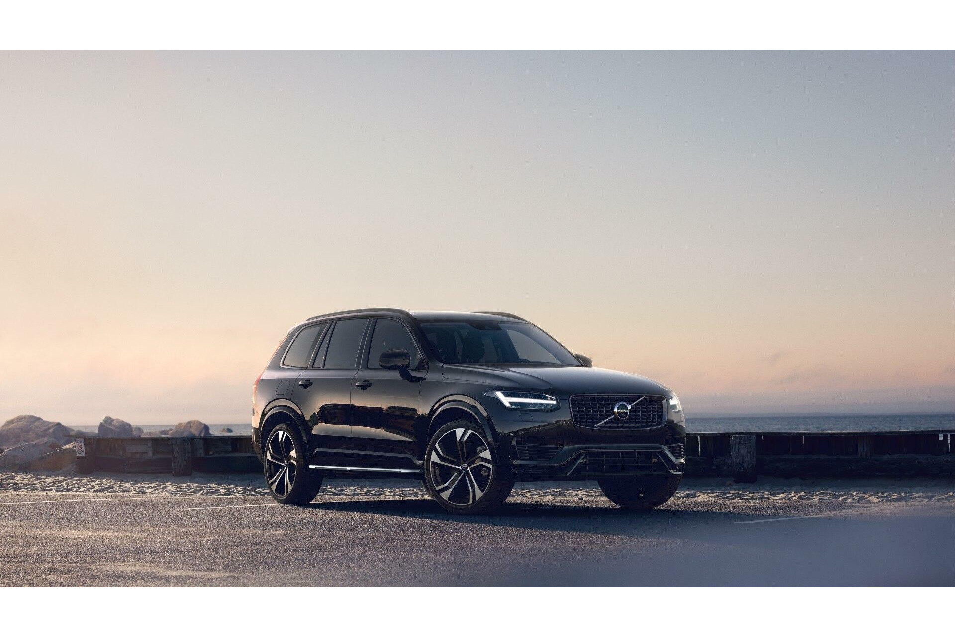 Volvo XC90 | T8 Recharge AWD Ultra Dark | MY 2025 | Full Option | AWD | Luchtvering |