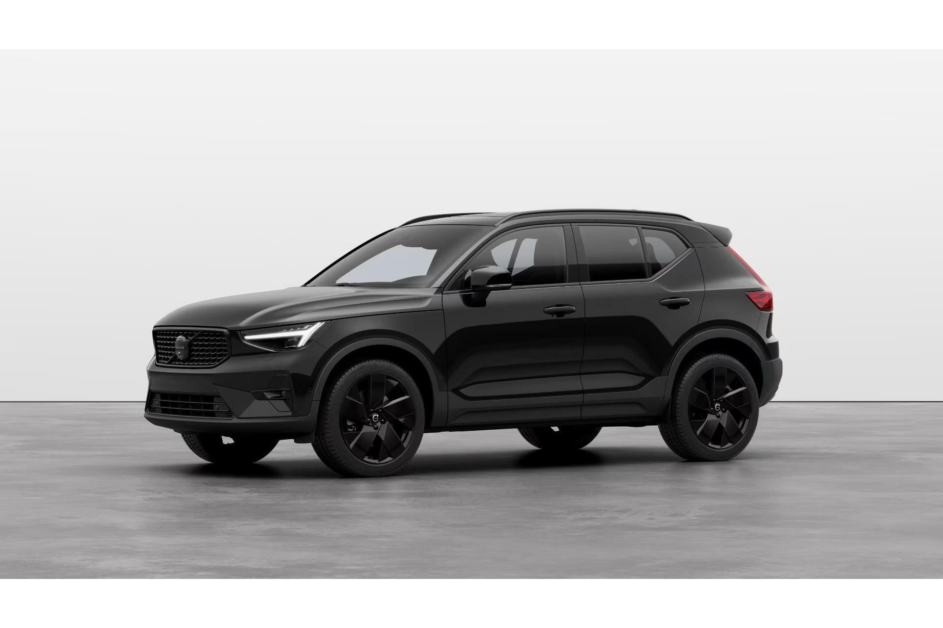 Volvo XC40 | B3 Ultra Dark | Black Edition | 360° Camera | Panoramadak | MY 2025 |