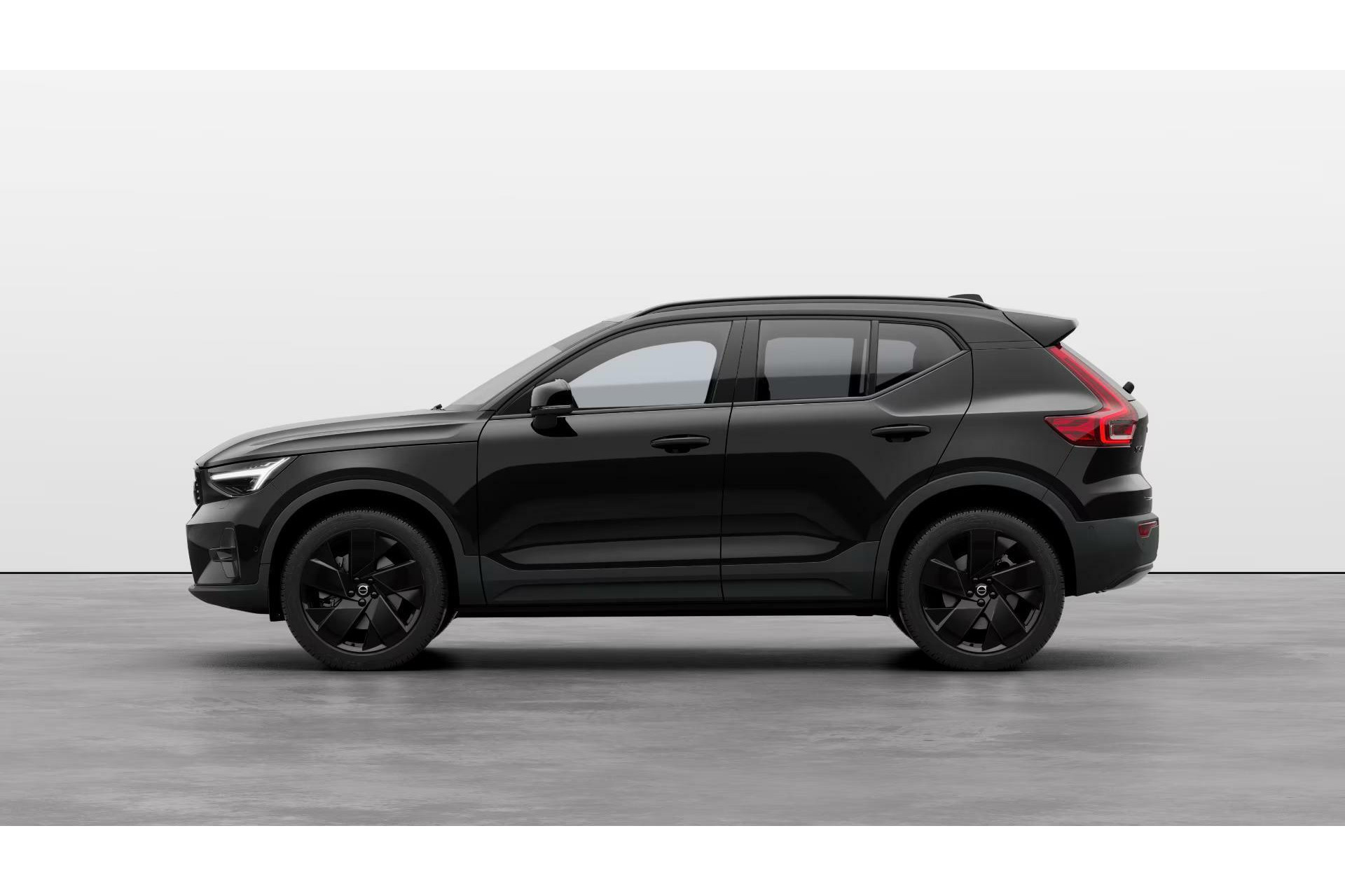 Volvo XC40 | B3 Ultra Dark | Black Edition | 360° Camera | Panoramadak | MY 2025 |