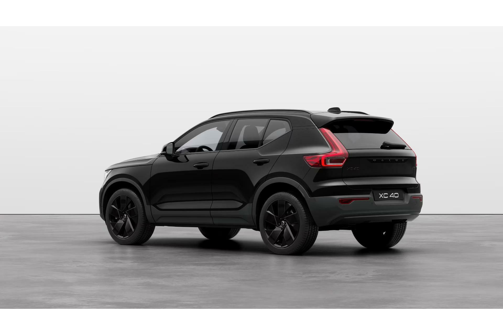 Volvo XC40 | B3 Ultra Dark | Black Edition | 360° Camera | Panoramadak | MY 2025 |