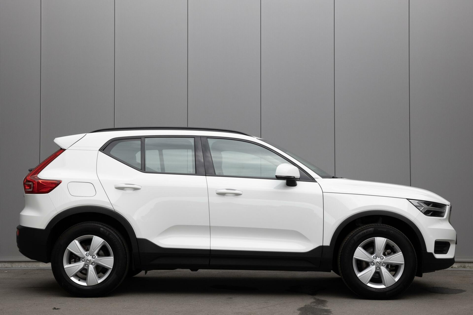 Volvo XC40 1.5 T2 Momentum