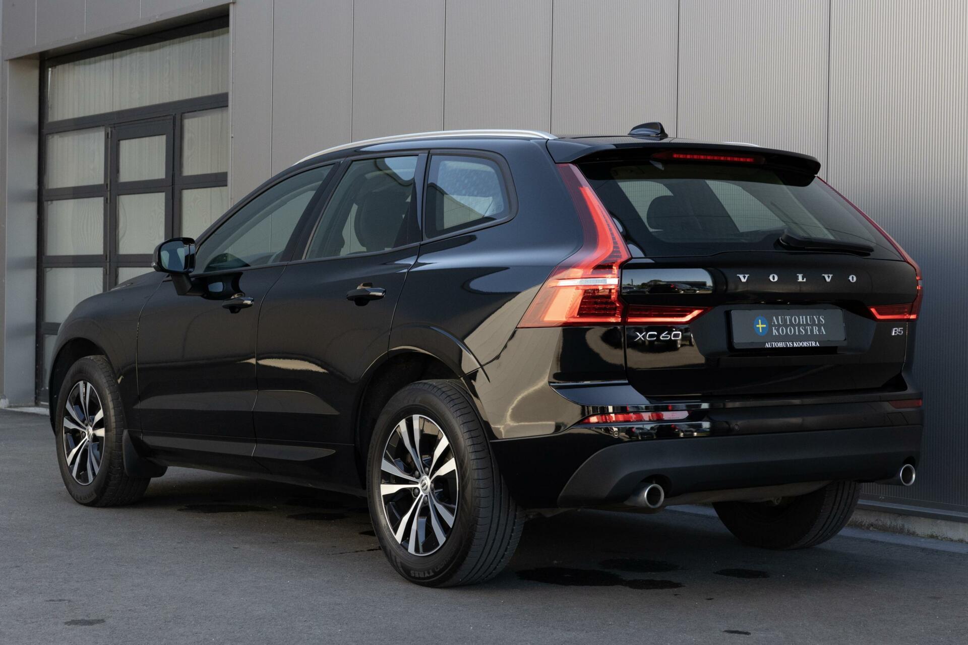 Volvo XC60 | B5 Momentum Pro | Full LED | Trekhaak | Pilot Assist | 18” LM Velgen |