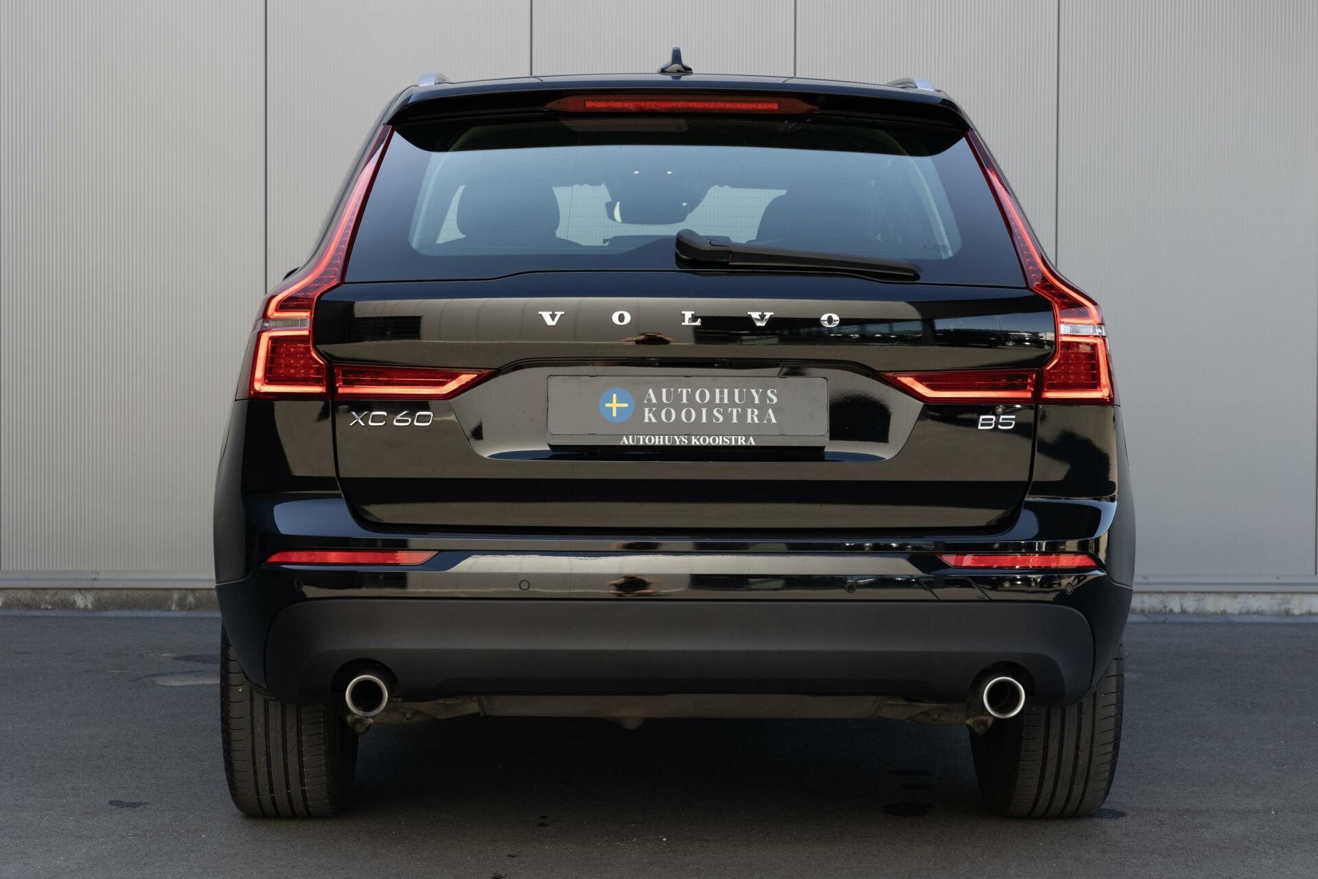 Volvo XC60 | B5 Momentum Pro | Full LED | Trekhaak | Pilot Assist | 18” LM Velgen |