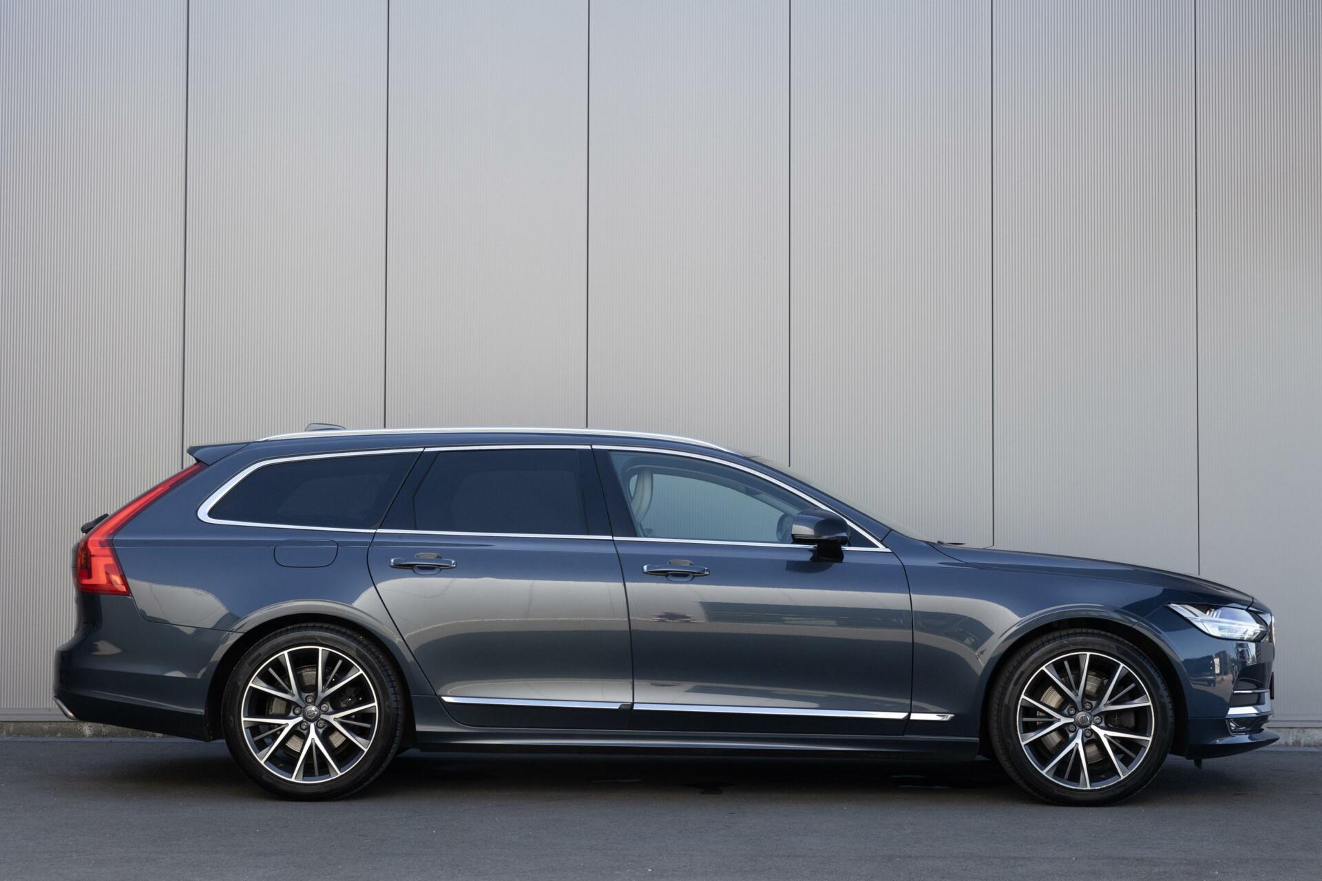 Volvo V90 - | T5 Inscription | 360° camera | Head up Display | Lederen bekleding | Pilot Assist |