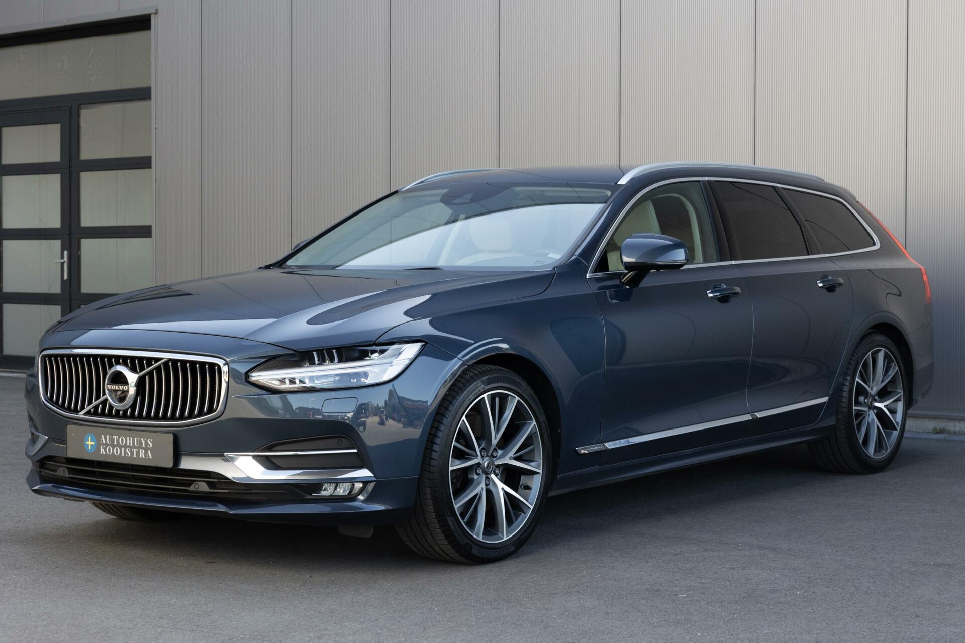 Volvo V90 | T5 Inscription | 360° camera | Head up Display | Lederen bekleding | Pilot Assist |