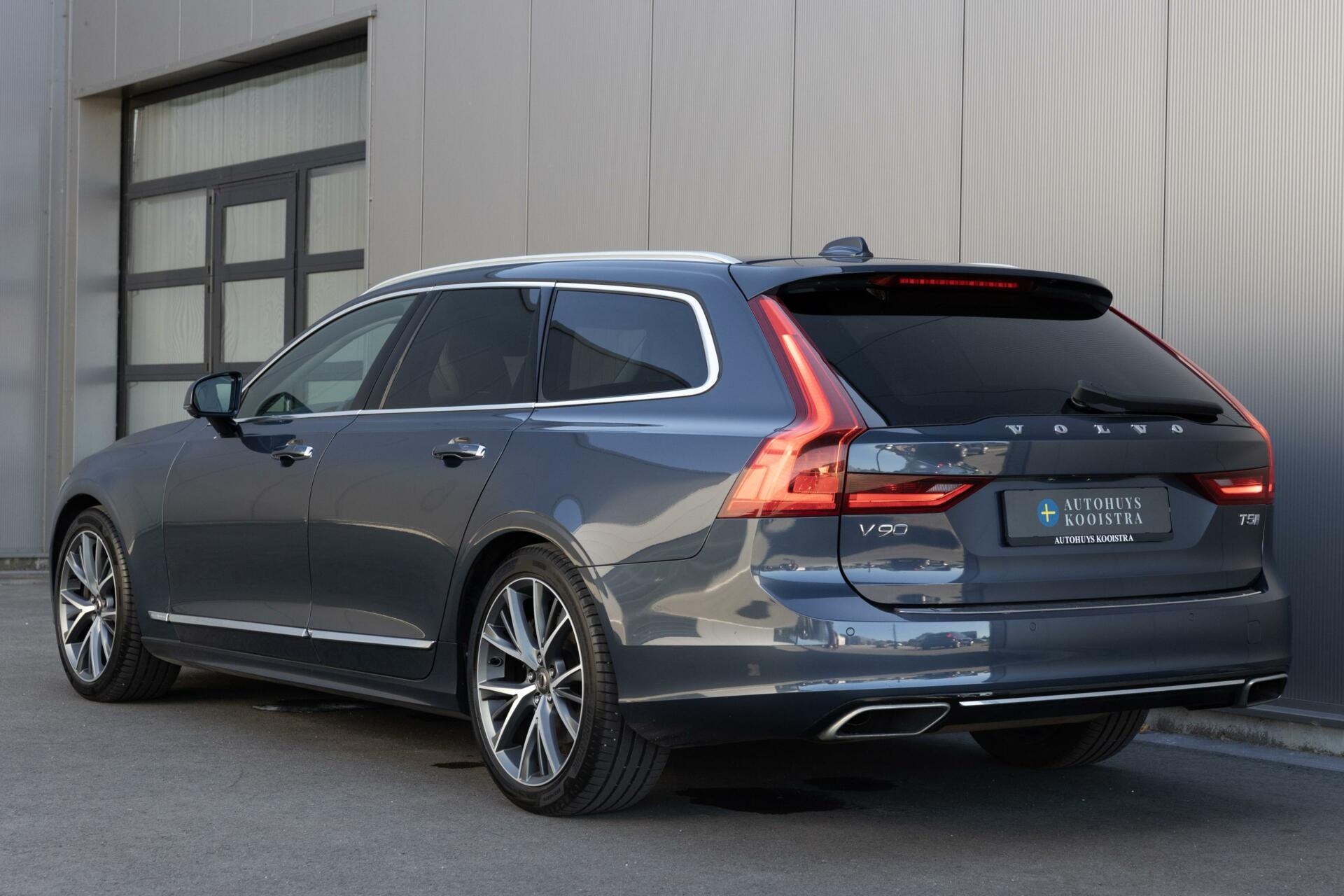 Volvo V90 | T5 Inscription | 360° camera | Head up Display | Lederen bekleding | Pilot Assist |