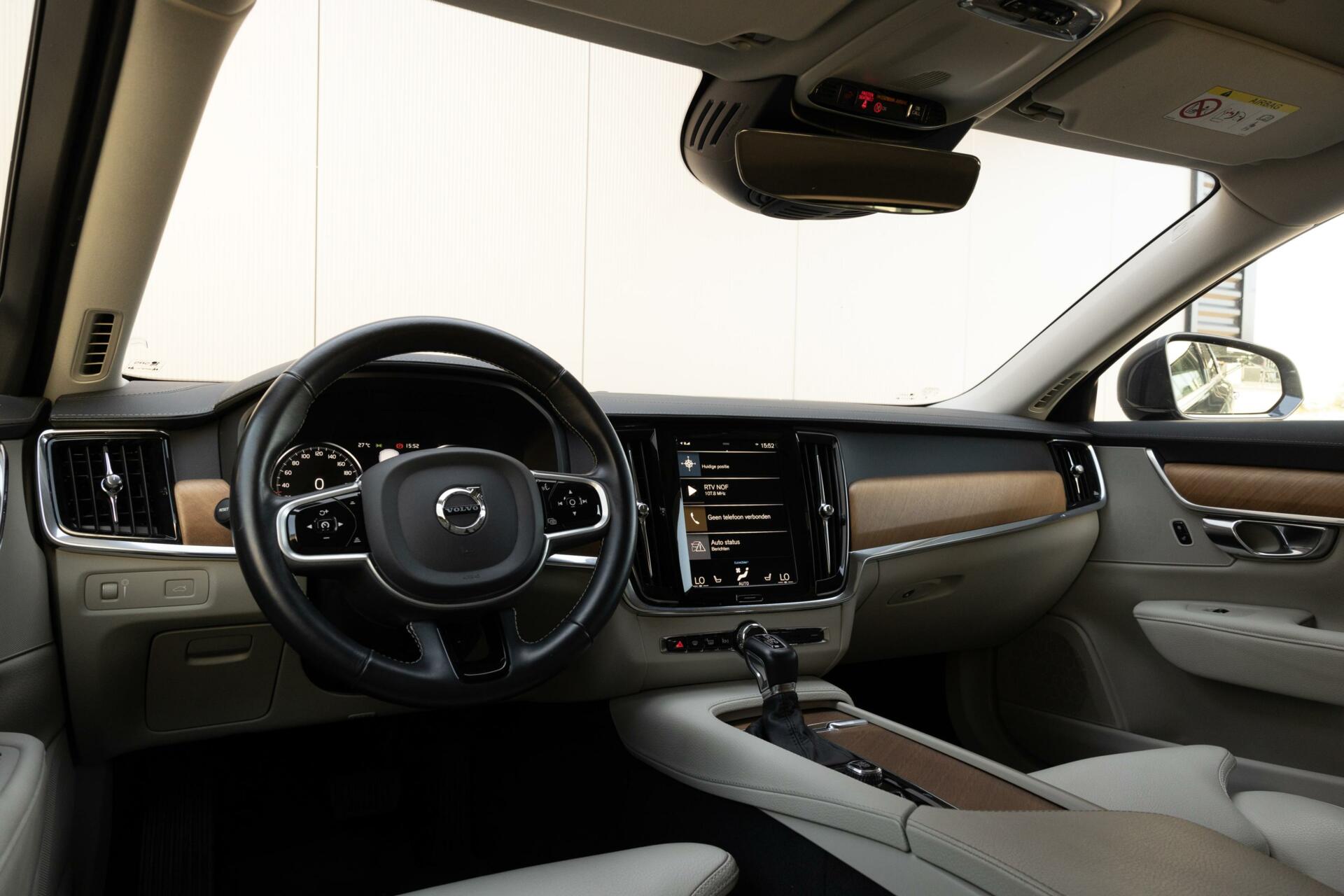 Volvo V90 | T5 Inscription | 360° camera | Head up Display | Lederen bekleding | Pilot Assist |