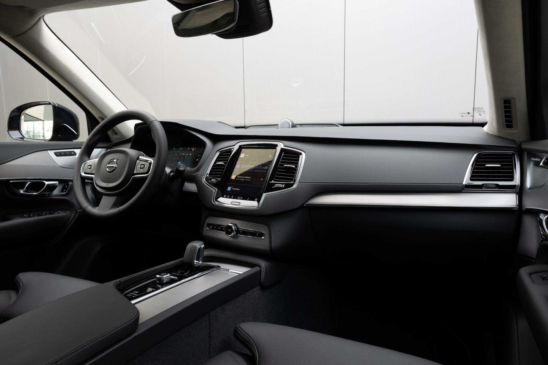 Volvo XC90 2.0 T8 Recharge AWD Ultra Dark Bowers Wilkins audio Luchtvering