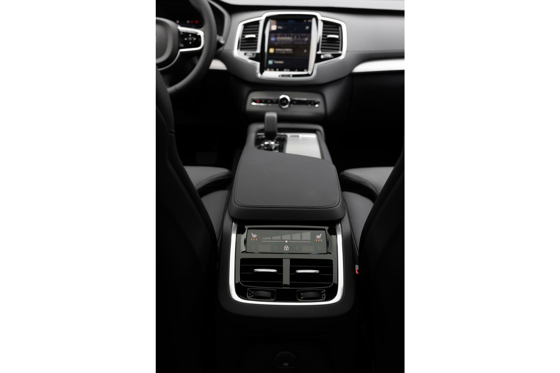 Volvo XC90 2.0 T8 Recharge AWD Ultra Dark Bowers Wilkins audio Luchtvering