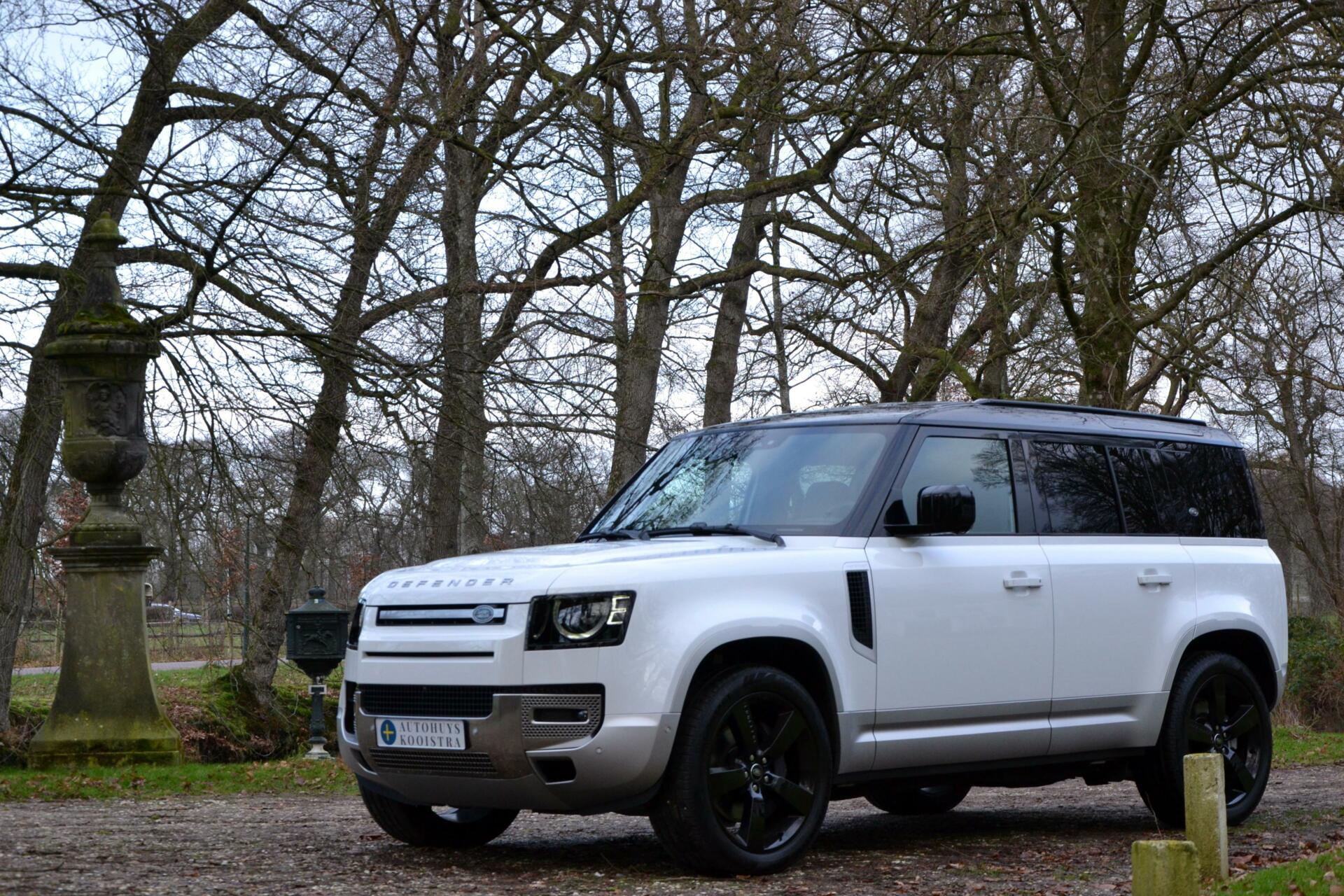 Land Rover Defender 3.0 D250 110 MHEV SE Luchtvering Groot Scherm