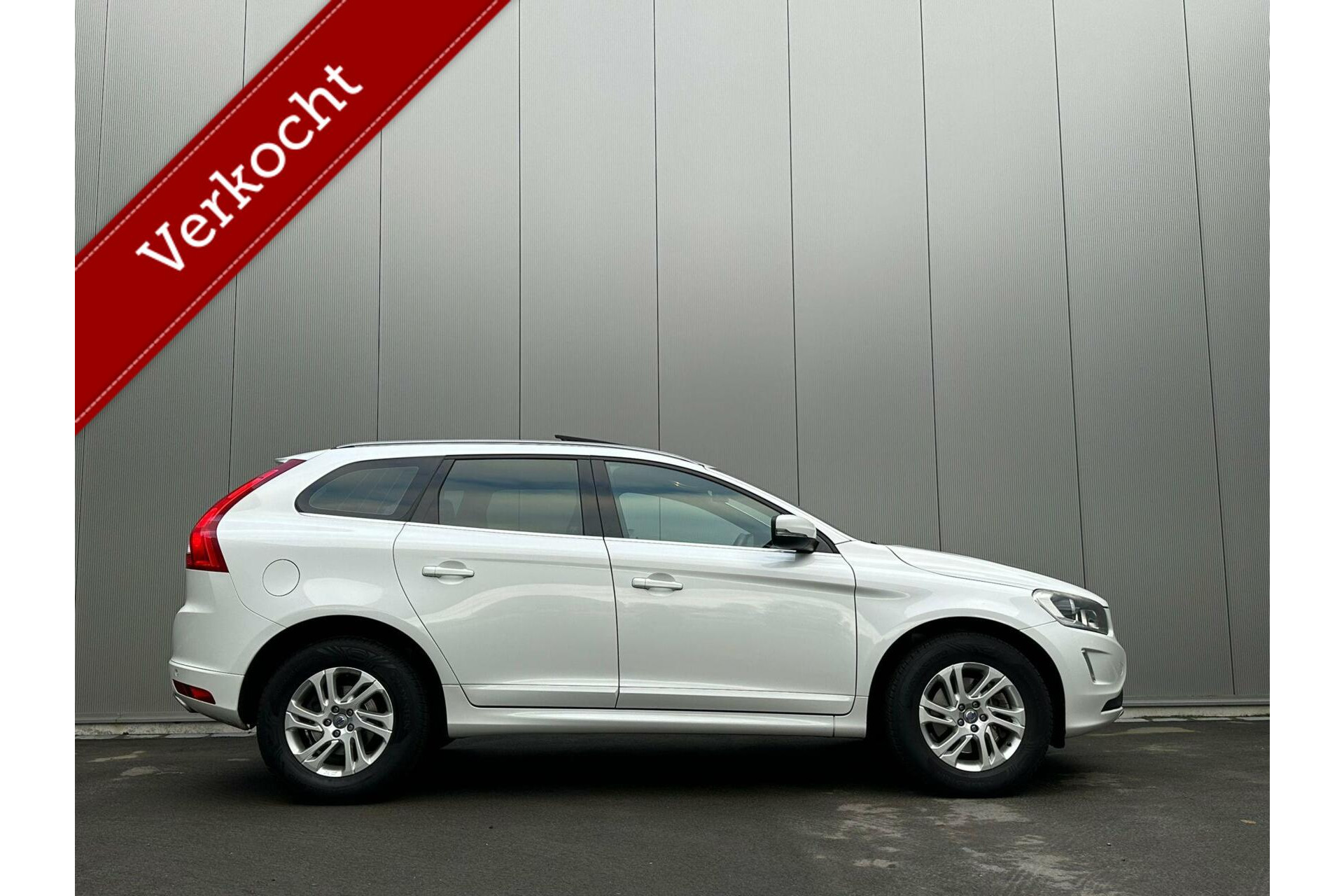 Volvo XC60 2.0 T5 FWD Summum Automaat trekhaak panorama