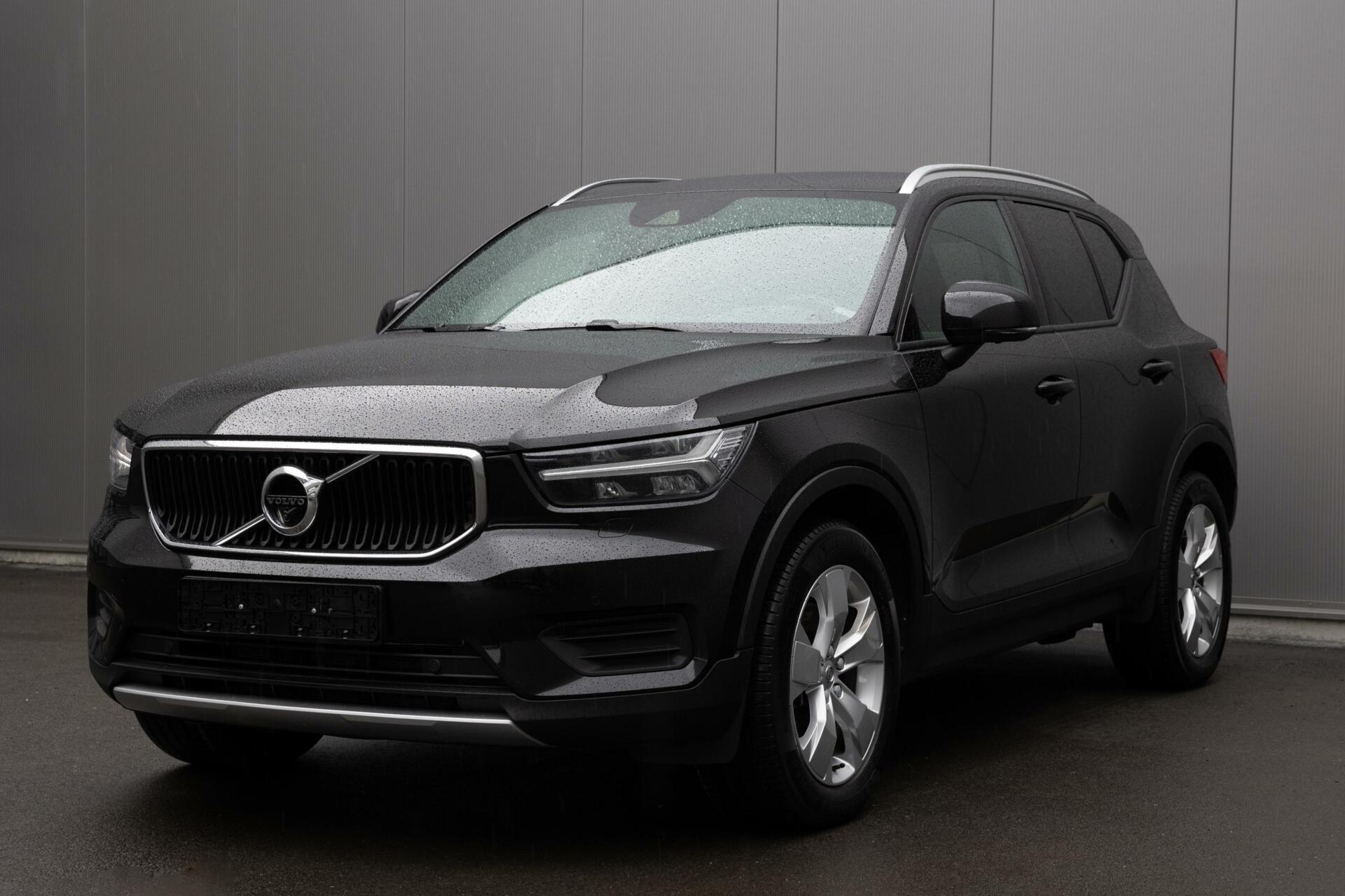 Volvo XC40 2.0 B4 Momentum Business