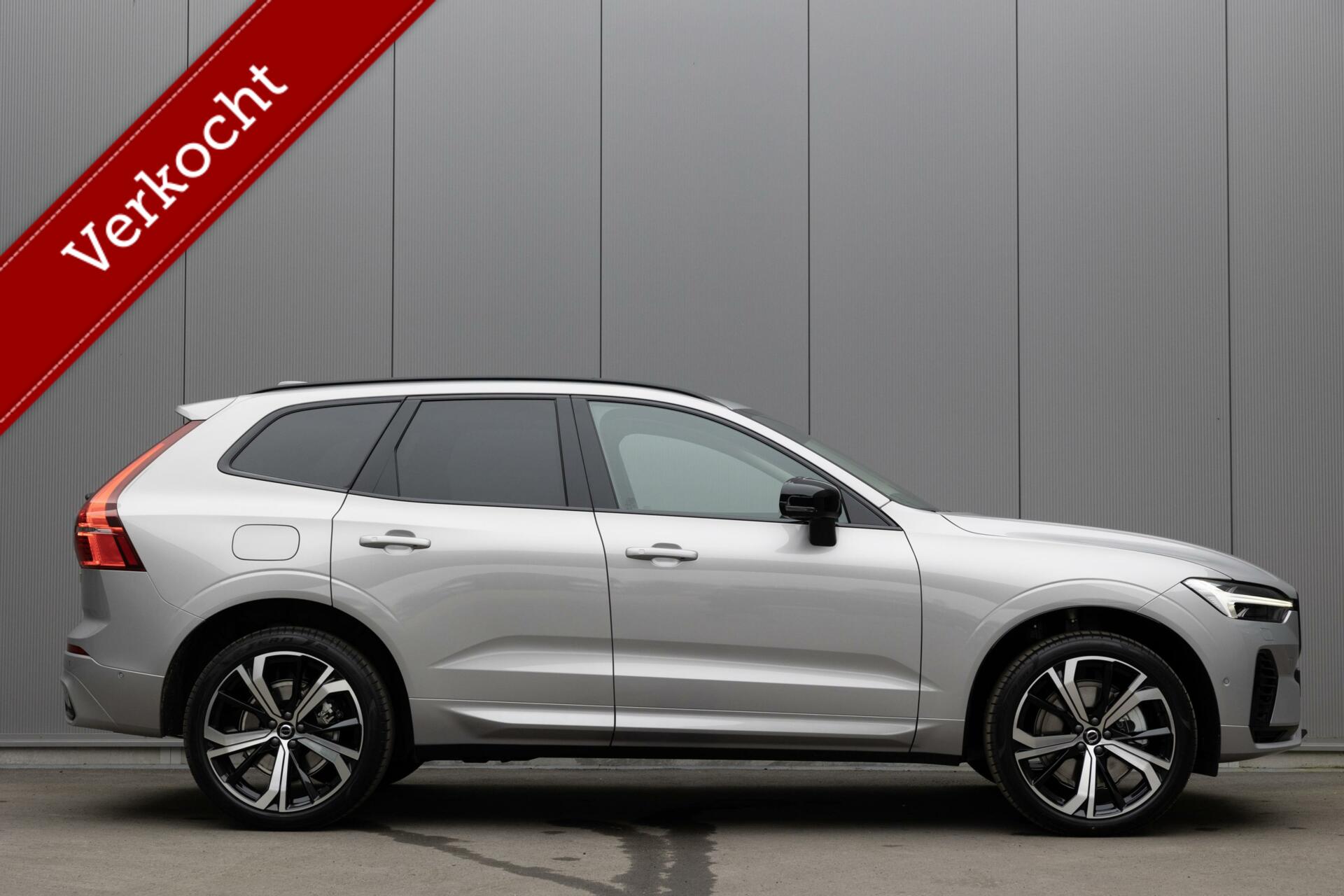 Volvo XC60 | Recharge T8 AWD Ultimate Dark | Long Range | Full Option | 455pk gecombineerd vermogen | gelamineerde zijruiten | Bower & Wilk