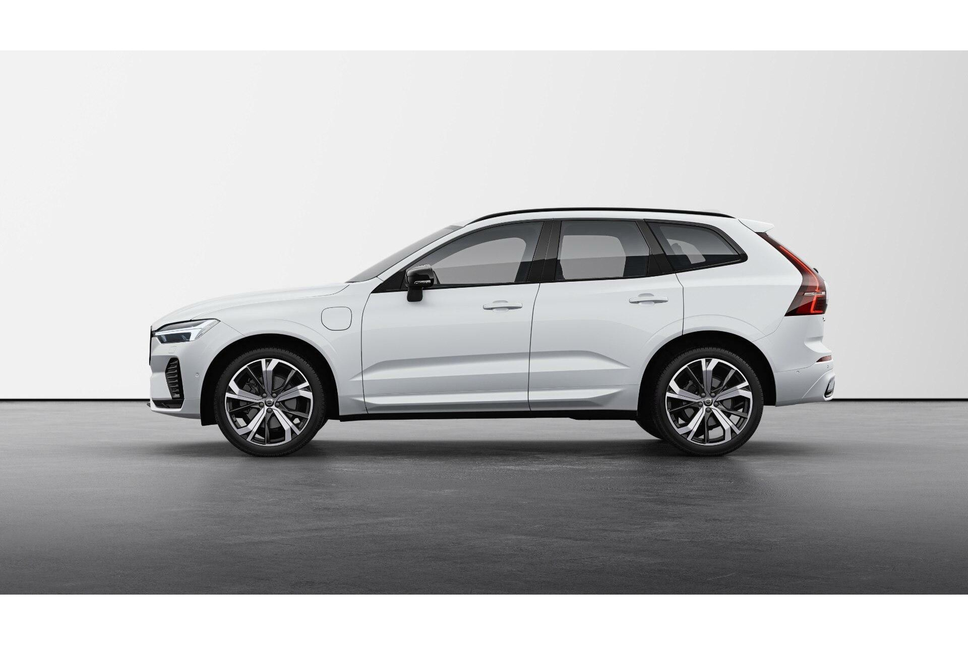 Volvo XC60 Recharge T6 AWD Ultra Dark | MY2025 SAMENSTELLEN