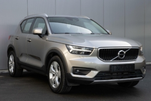 Volvo XC40 | T2 Momentum | lage km stand | Cruise Control | Winterpack | DAB+