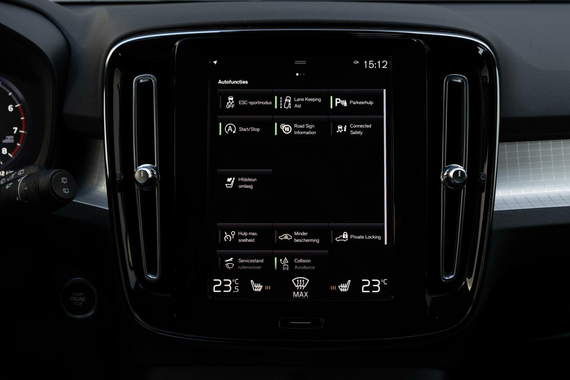 Volvo XC40 | T2 Momentum | lage km stand | Cruise Control | Winterpack | DAB+