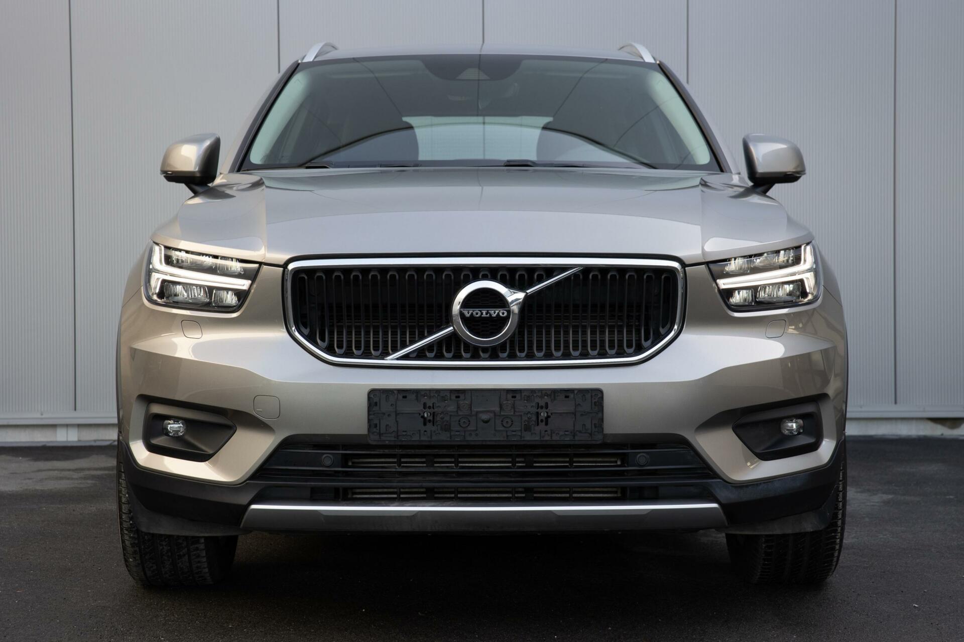 Volvo XC40 | T2 Momentum | lage km stand | Cruise Control | Winterpack | DAB+