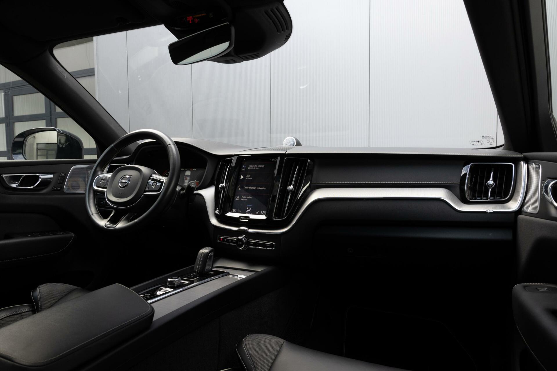 Volvo XC60 | T8 AWD Polestar | 360° Camera | Panoramadak | B&W Audio |Full LED |