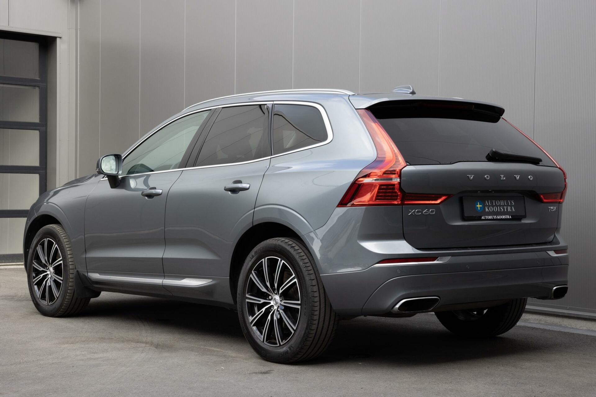 Volvo XC60 T5 AWD Inscription Blis Panorama Adaptive cruise