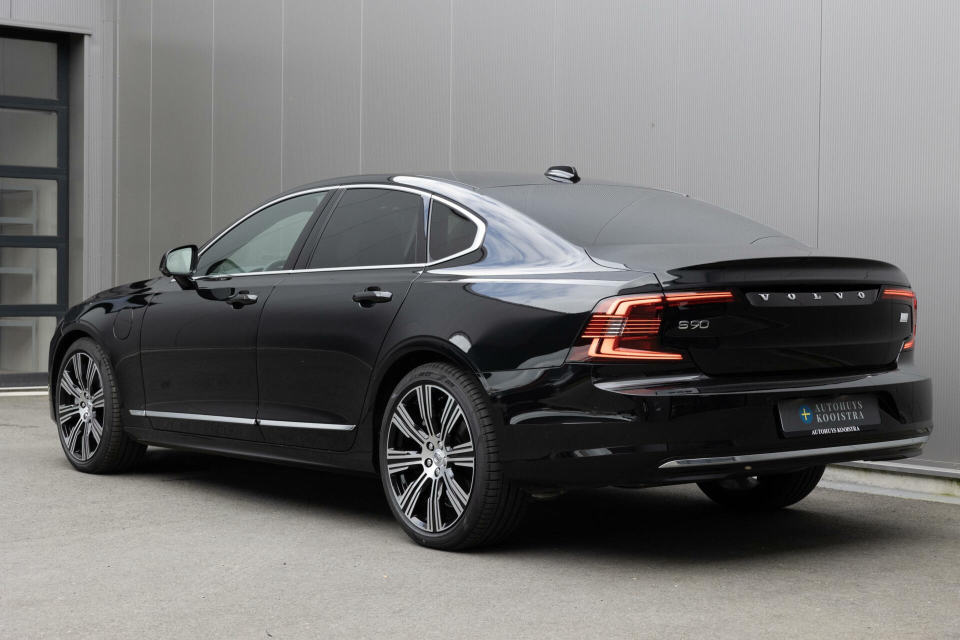 Volvo S90 2.0 T8 AWD Ultra Bright Massage B&W Audio Luchtvering