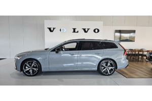 Volvo V60 2.0 T6 Recharge AWD Ultra Dark MY2025 | Full-Option | B&W