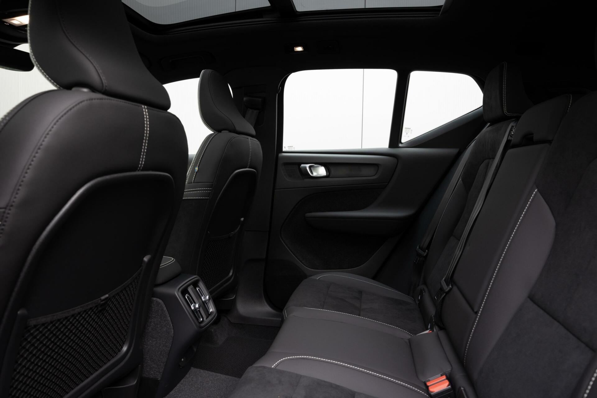 Volvo XC40 B4 MY2026 SAMENSTELLEN EXTRA VOORDEEL