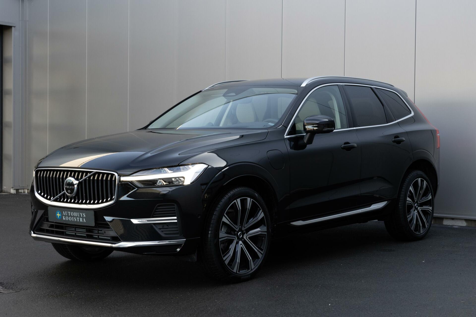 Volvo XC60 Recharge T6 AWD Ultra Bright FULL OPTION
