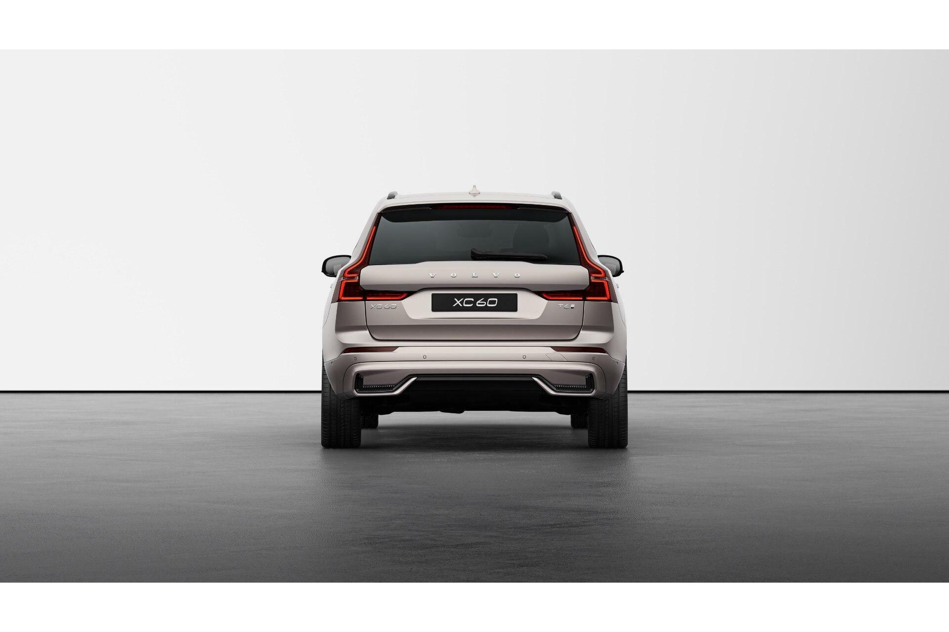 Volvo XC60 2.0 Recharge T6 AWD Ultra Dark Direct Leverbaar!