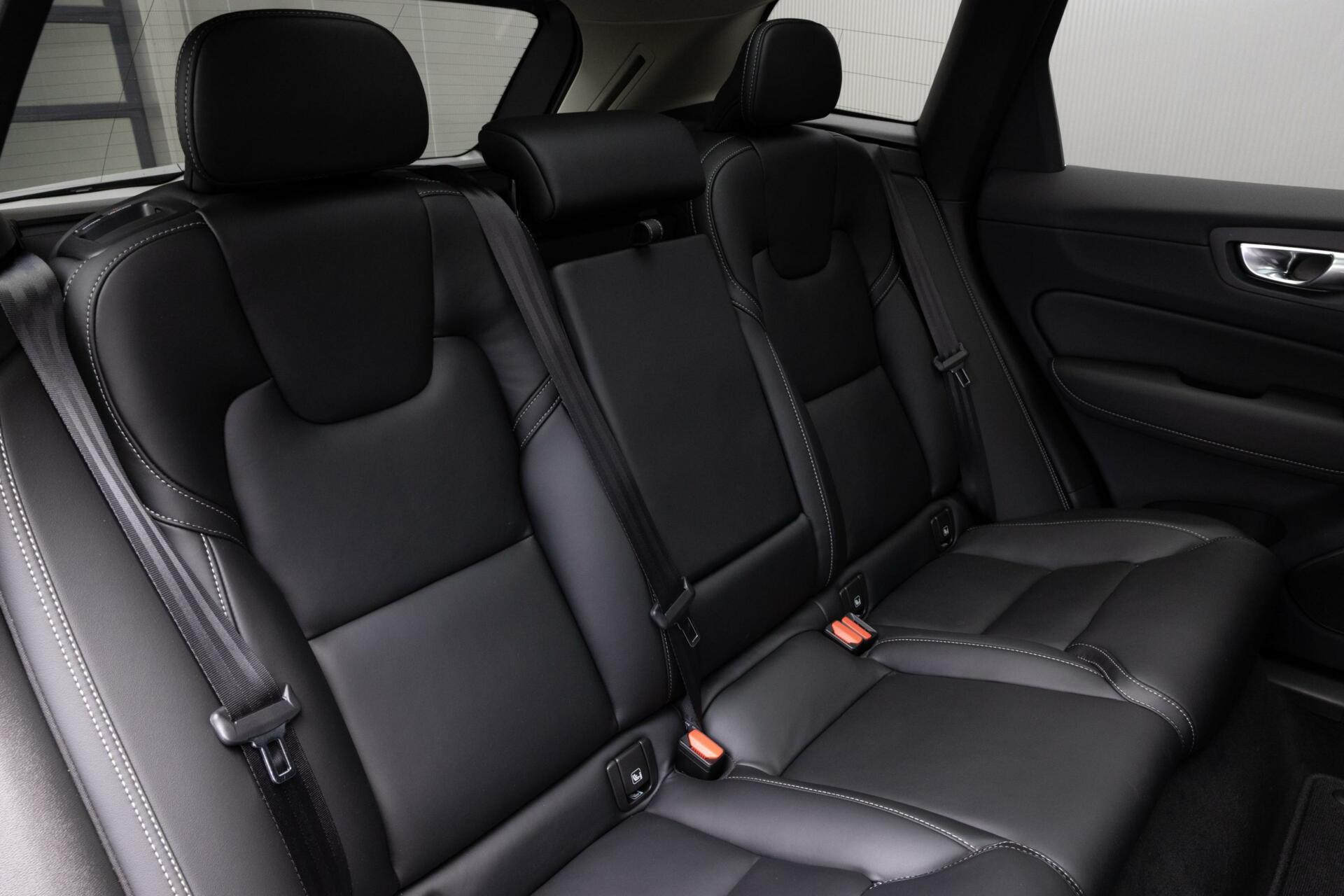 Volvo XC60 2.0 Recharge T6 AWD Ultra Bright