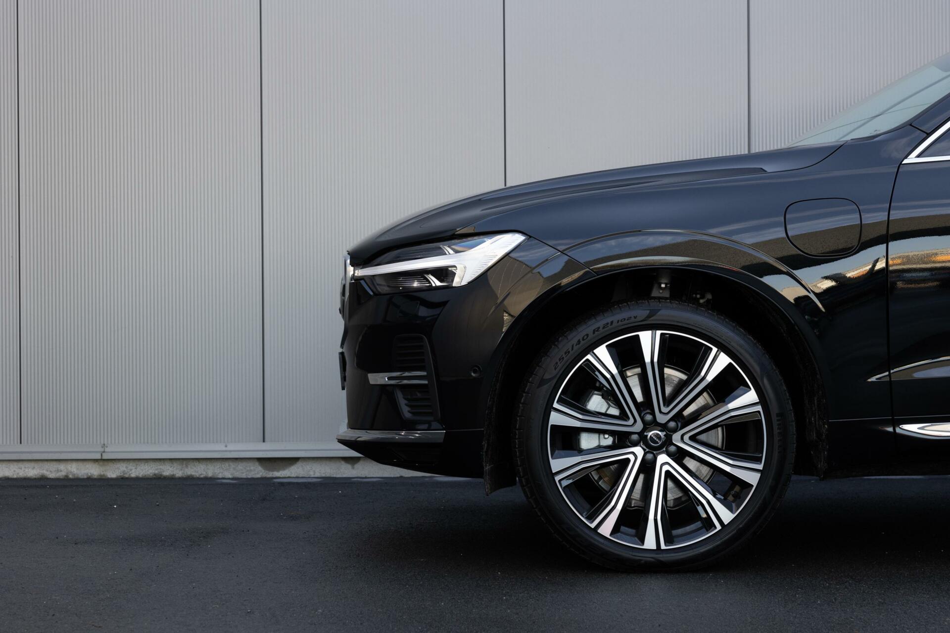 Volvo XC60 Recharge T6 AWD Ultra Bright FULL OPTION