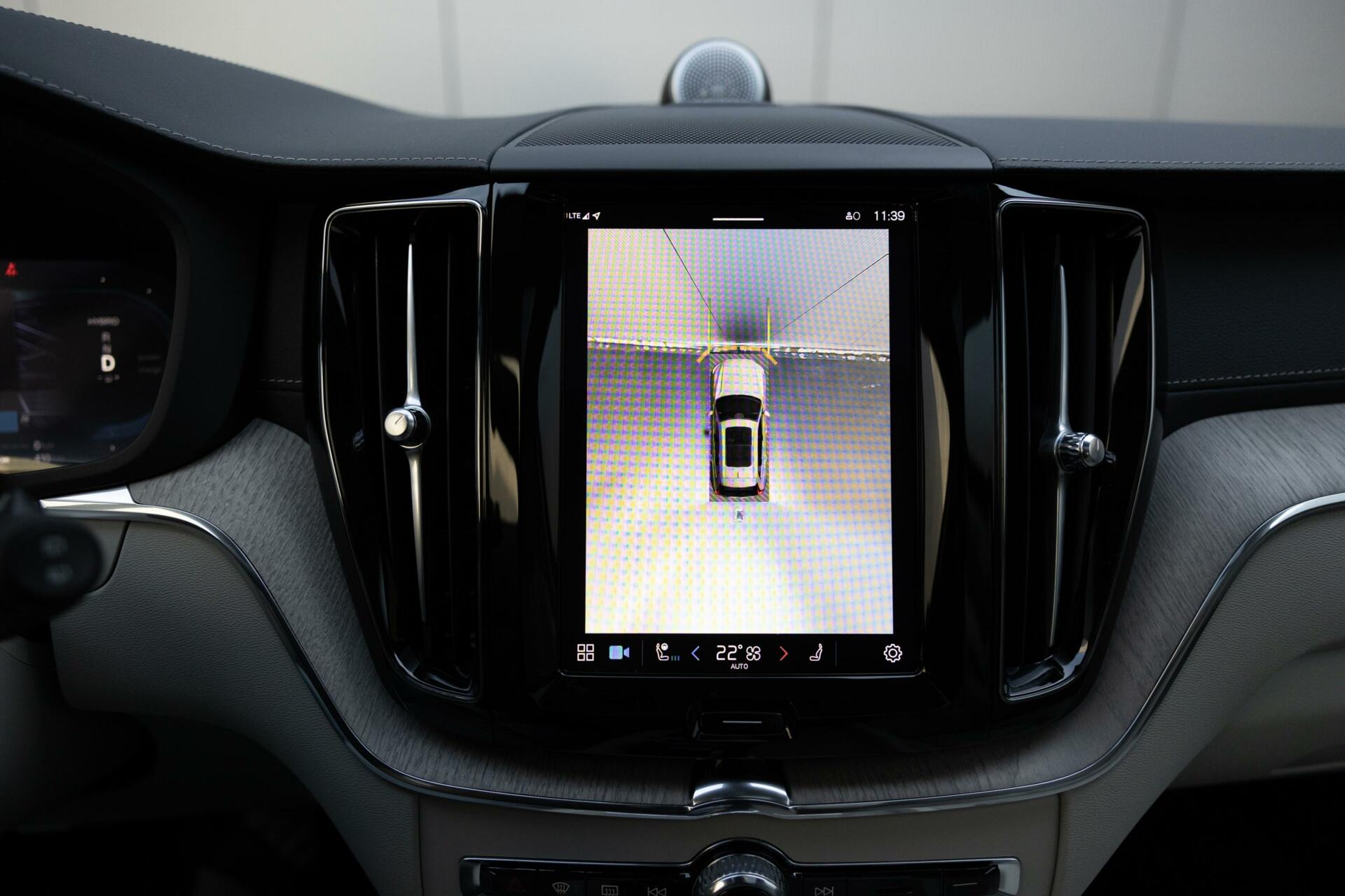 Volvo XC60 Recharge T6 AWD Ultra Bright FULL OPTION