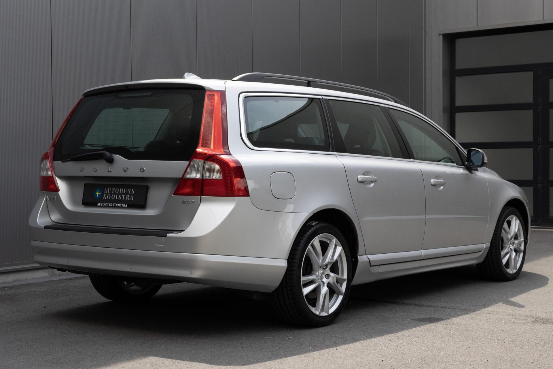 Volvo V70 2.0 Summum Youngtimer|Automaat|Xenon|Clima|Stoelverwarming