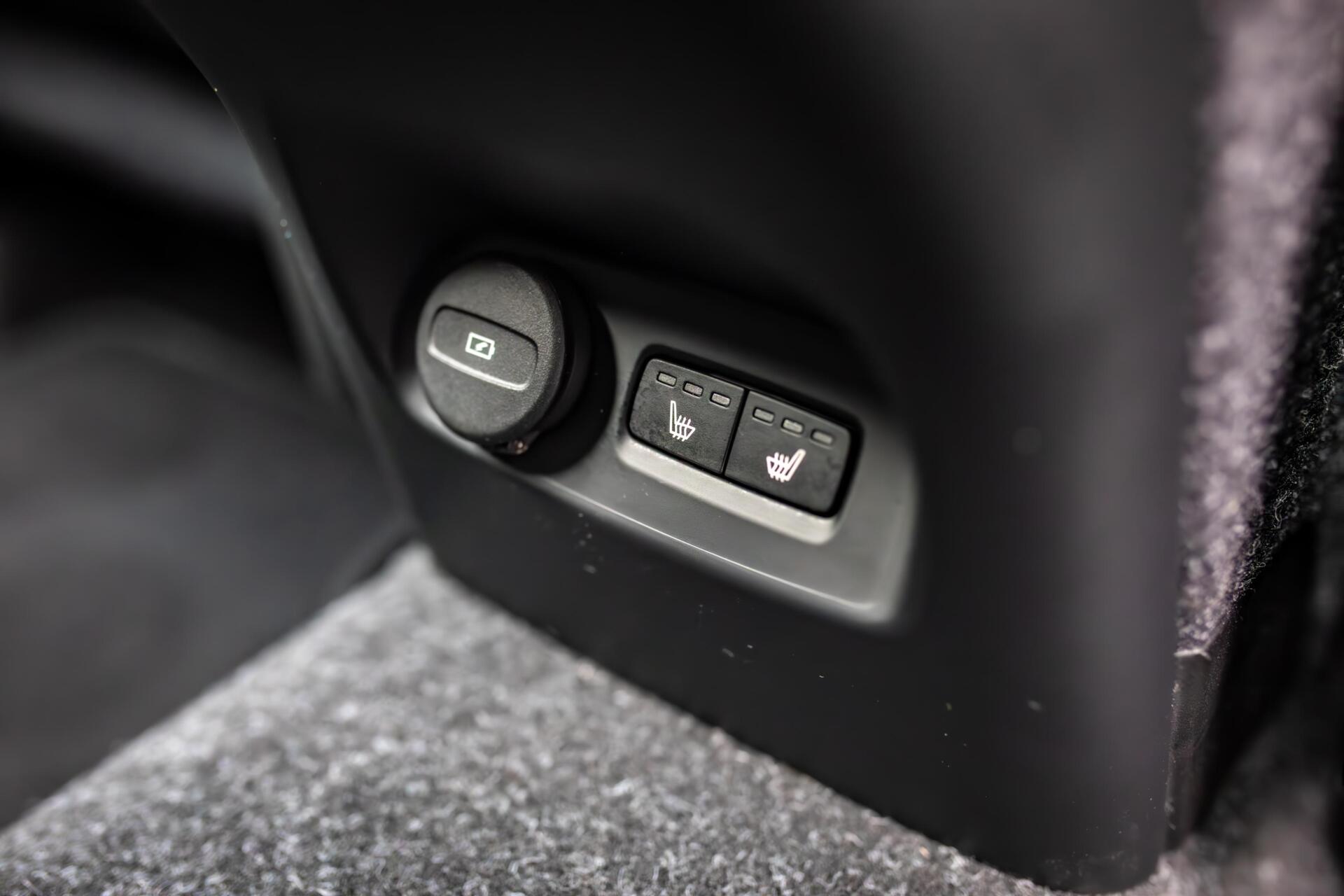 Volvo XC40 1.5 T3 R-Design Automaat|Panorama|360|Trekhaak|