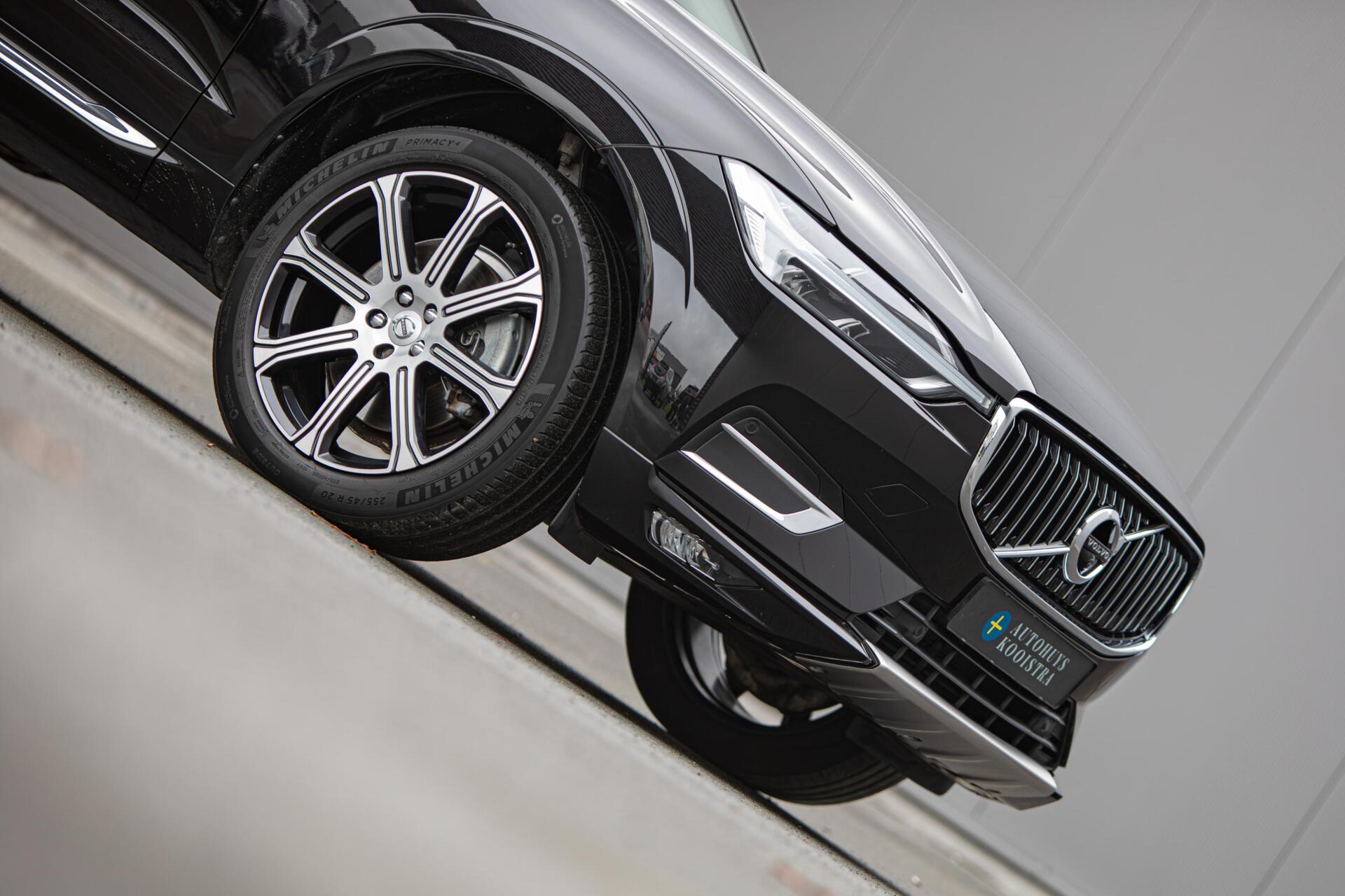 Volvo XC60 2.0 B5 Inscription HUD|Panorama|360|H/K Audio
