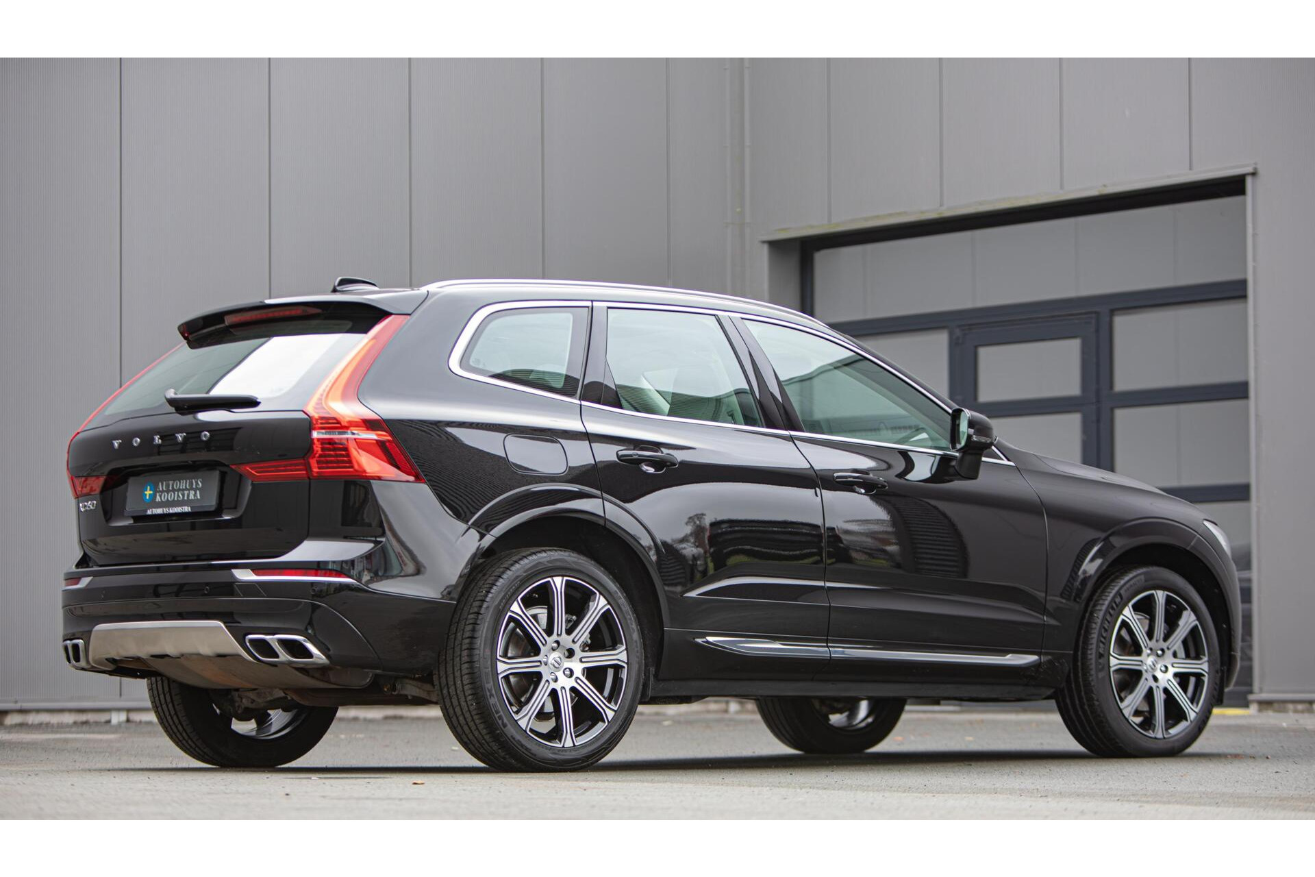 Volvo XC60 2.0 B5 Inscription HUD|Panorama|360|H/K Audio